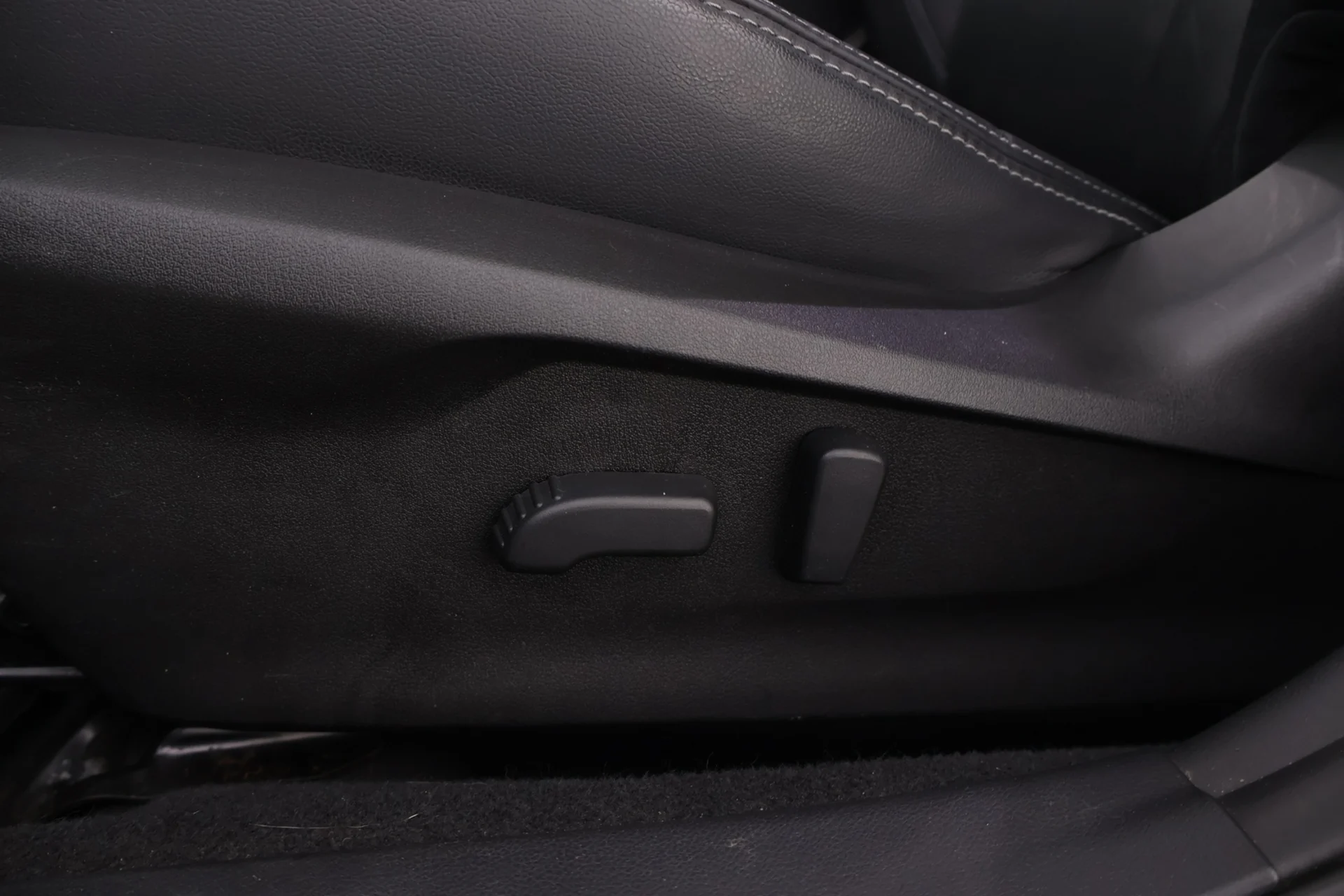 Car Image - 7ozrvKJmeCafkJ9sYCBSH6