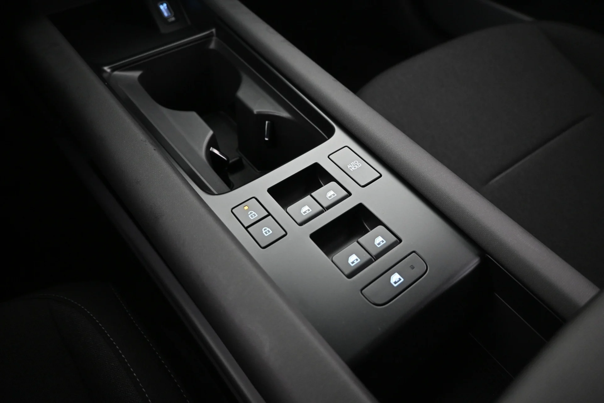 Car Image - 7c4k4r0LDB93WTAa3pS4fr