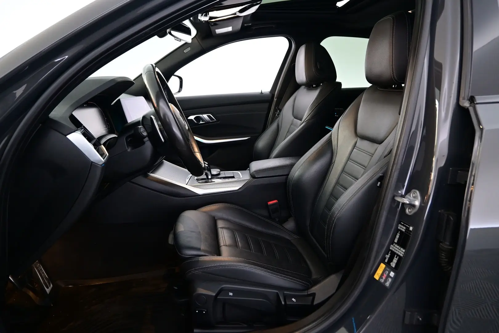 Car Image - 3YAnJ79KU7E8l3e0AIHjDF