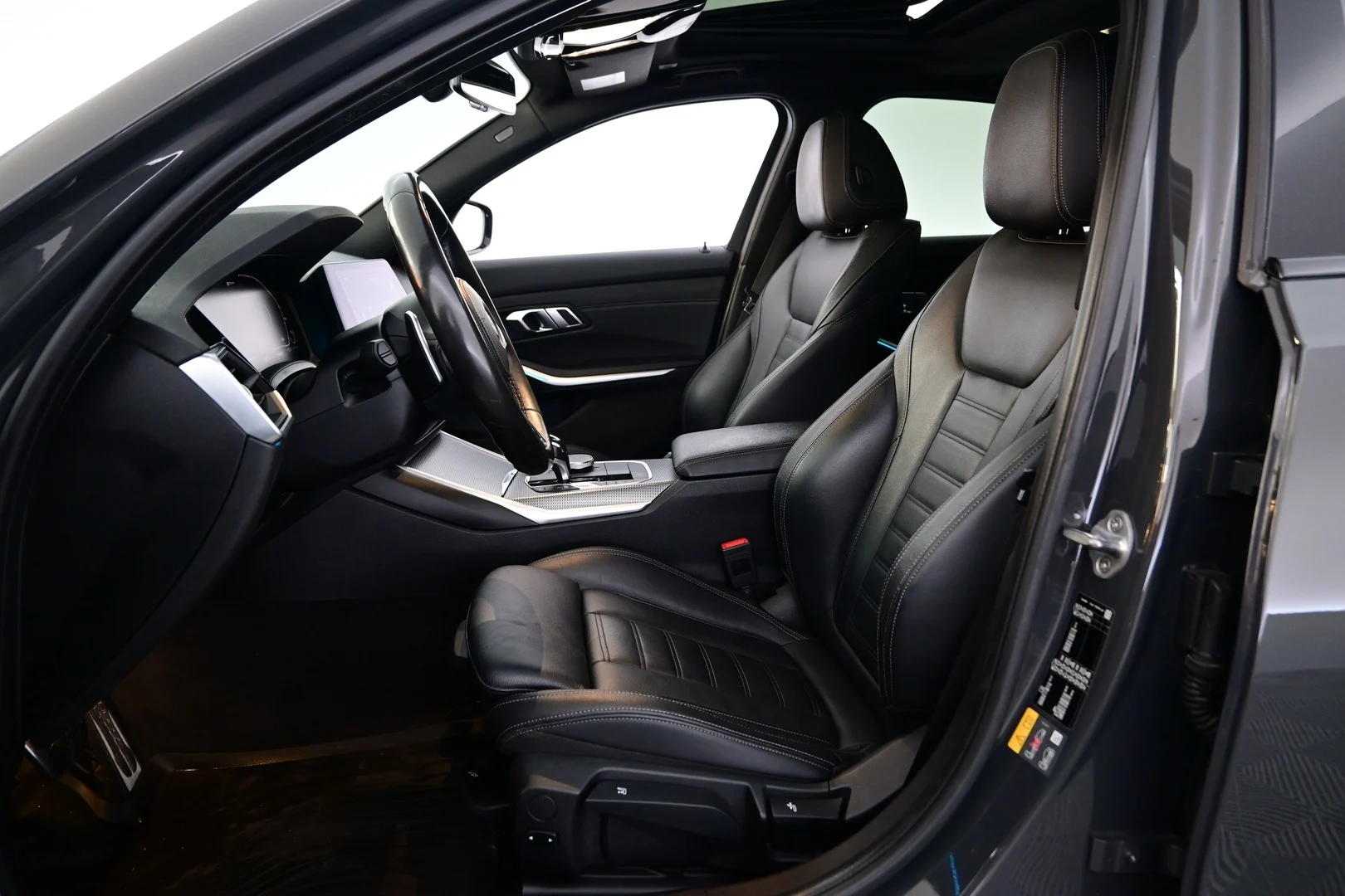 Car Image - 3YAnJ79KU7E8l3e0AIHjDF