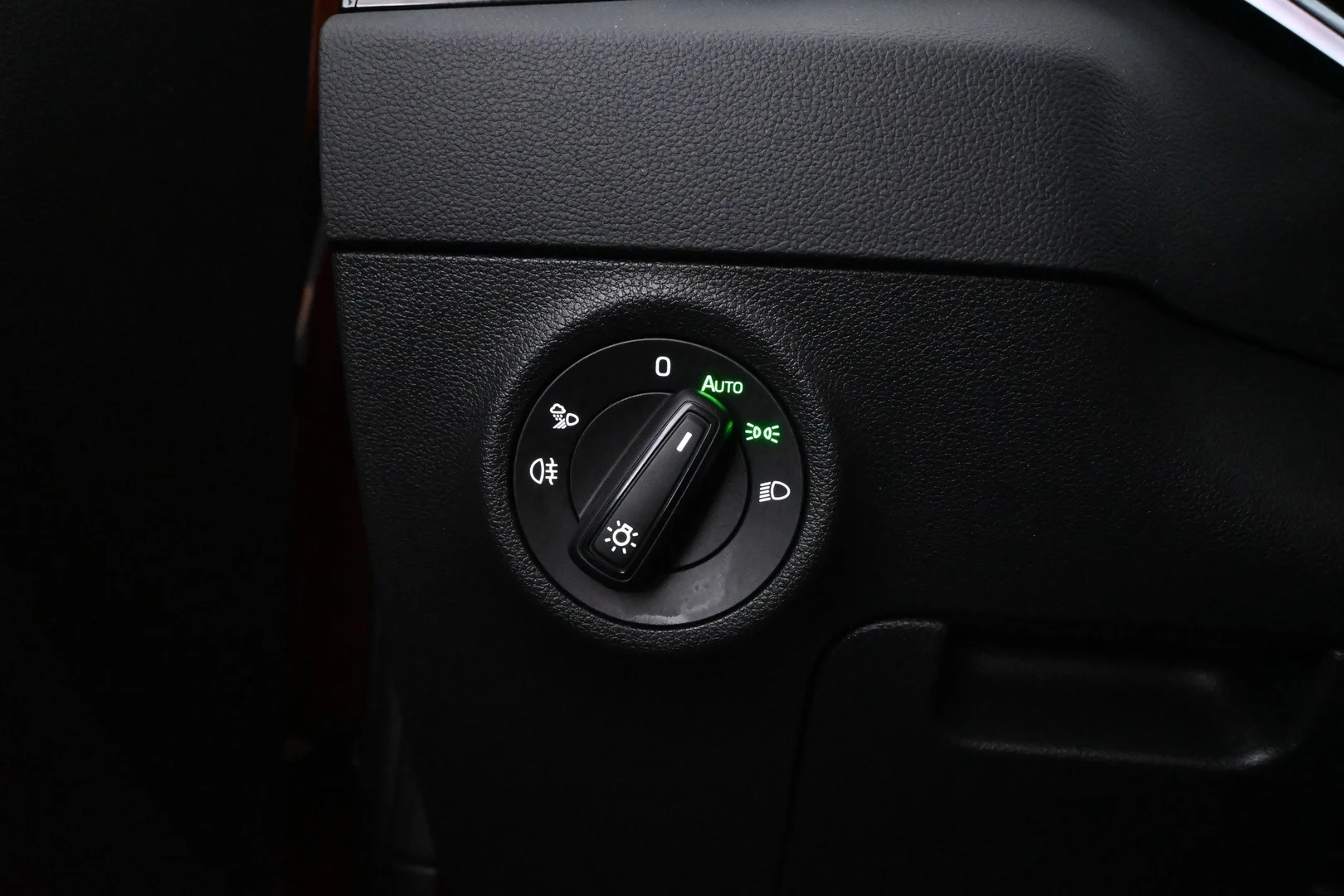 Car Image - 2JZFG6RPZ8CdIcWjOeA1bm