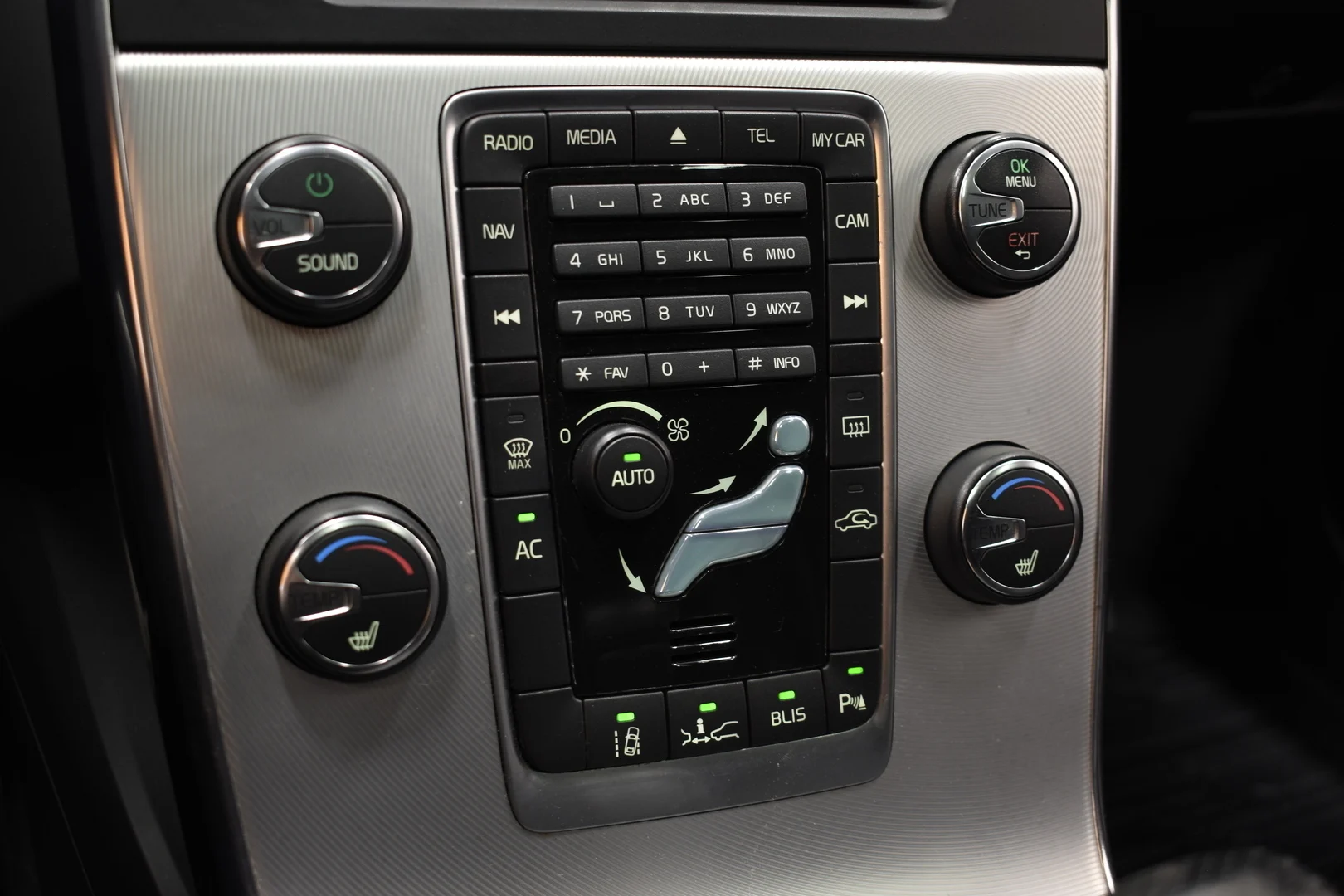 Car Image - 3bF91n9RewC43imKlwcHcl