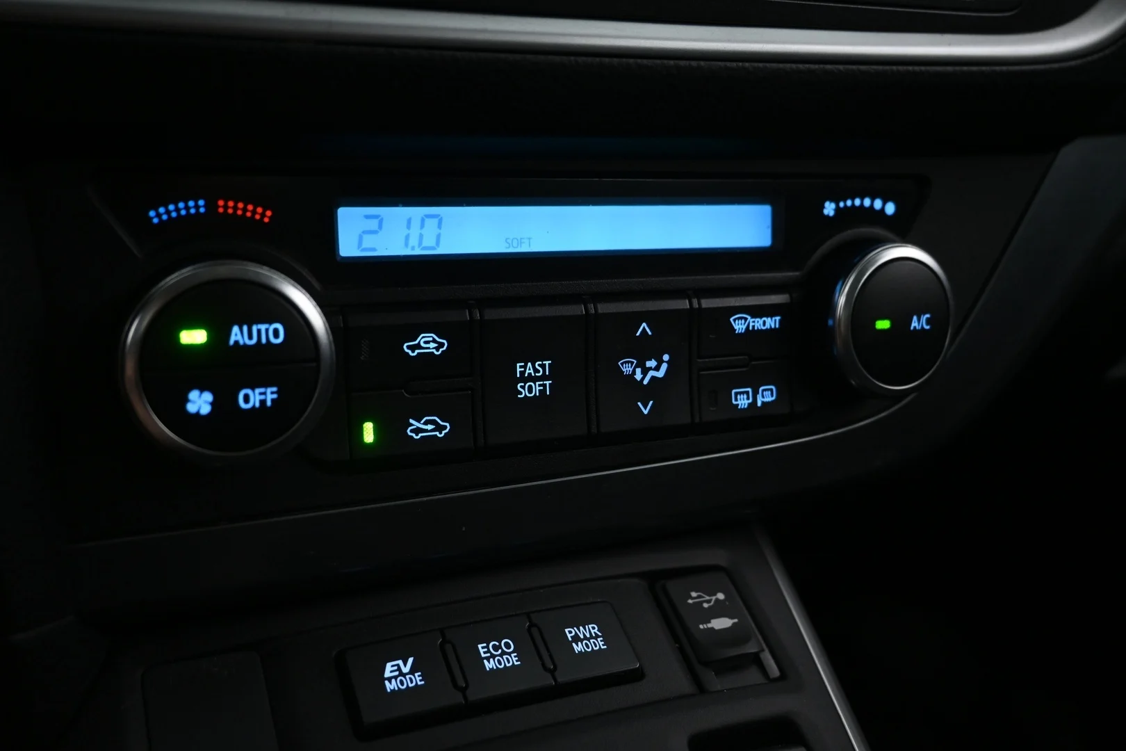 Car Image - 5LCSmJhfE3urabxKnWTZrY