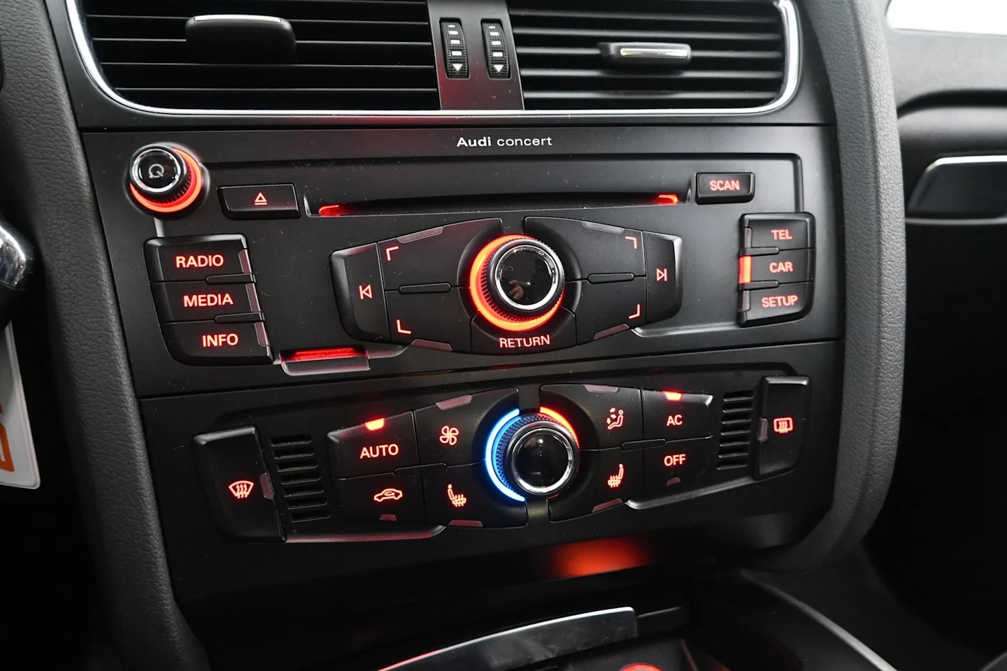 Car Image - 7ATfijNbJRFlU8J0Os5QL8