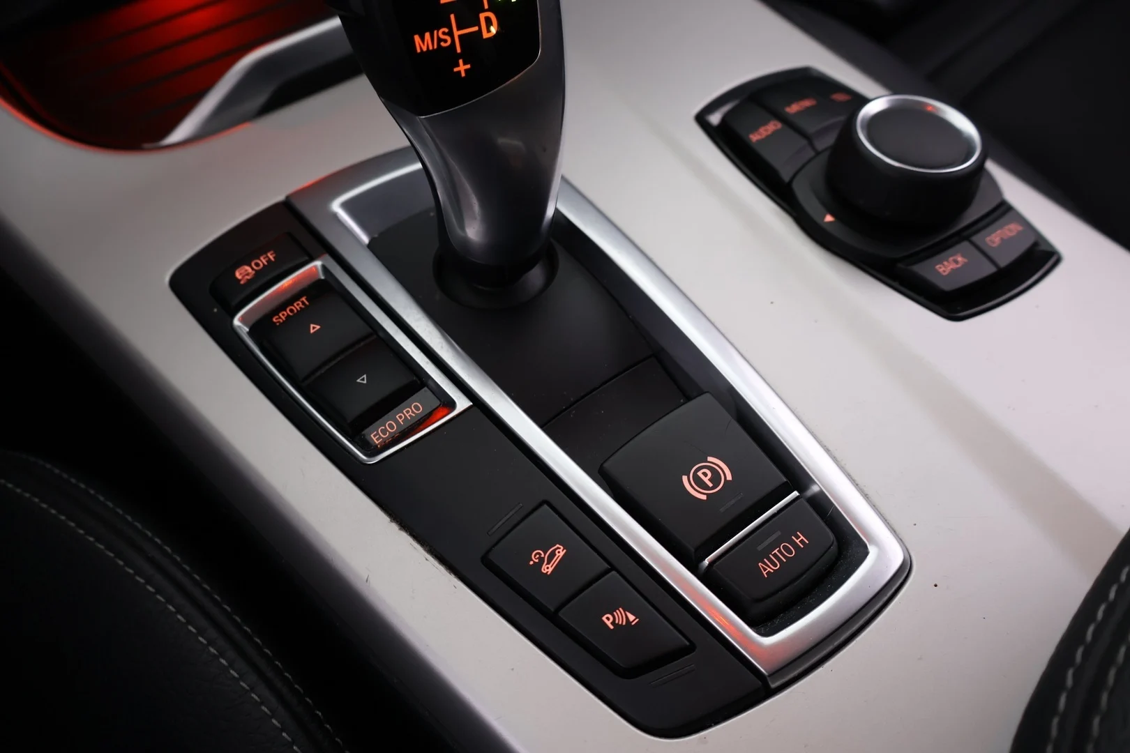Car Image - S13Ciiw2UmQTmPVDdWbi7