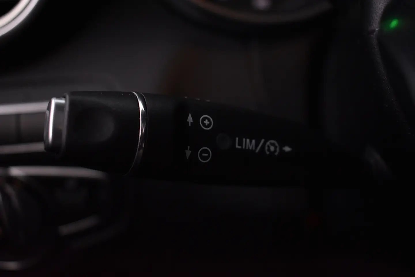 Car Image - 7HQq3MOQRnGI3ByDvxHblg
