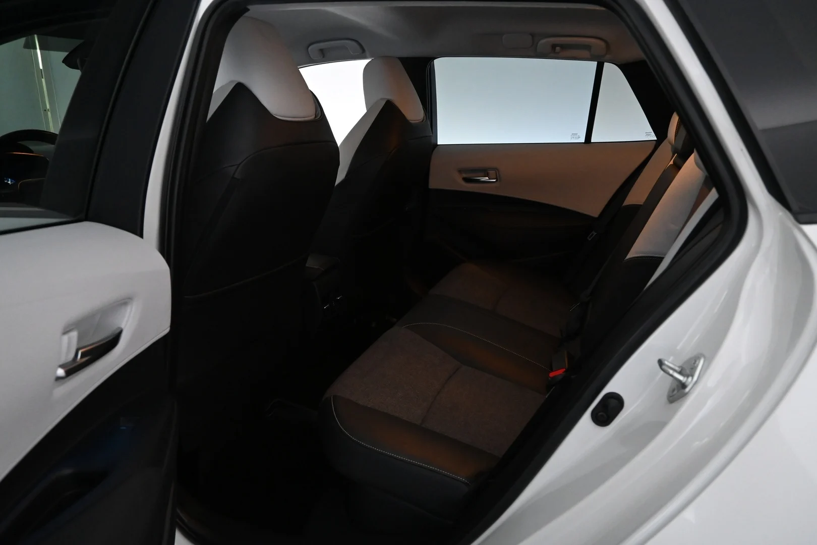Car Image - 3MA4ACZvyUNNGXO9PeNb7z