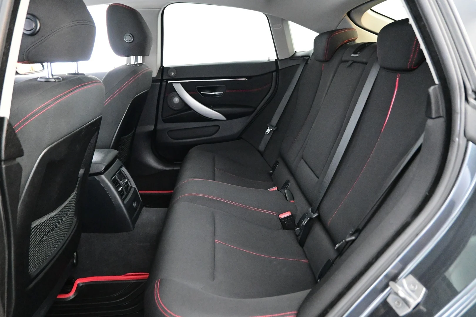 Car Image - 2YThMqy9JuQ3UB5uURvcEf