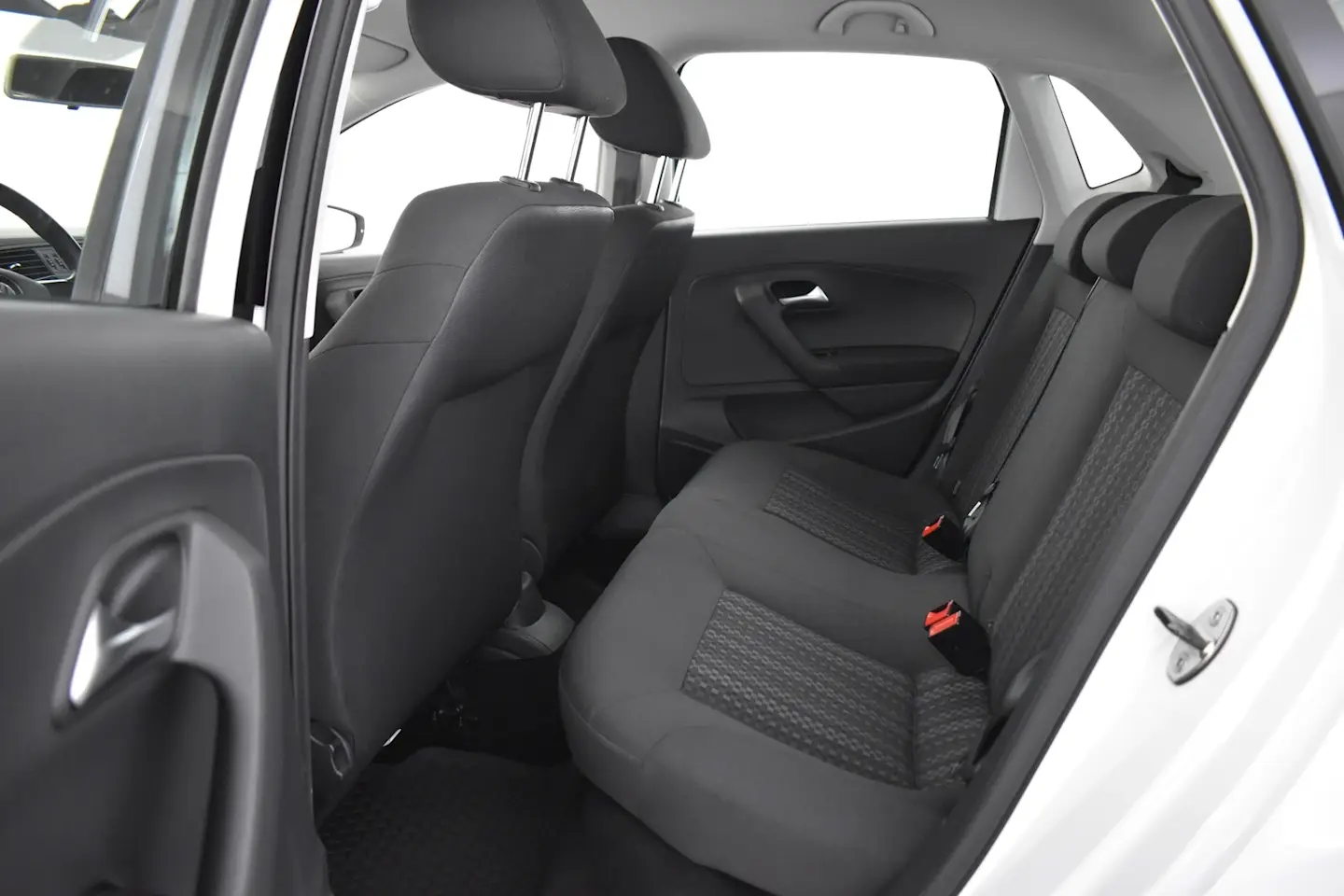 Car Image - 3P4i5oowBSbQaZFwJTfRf8