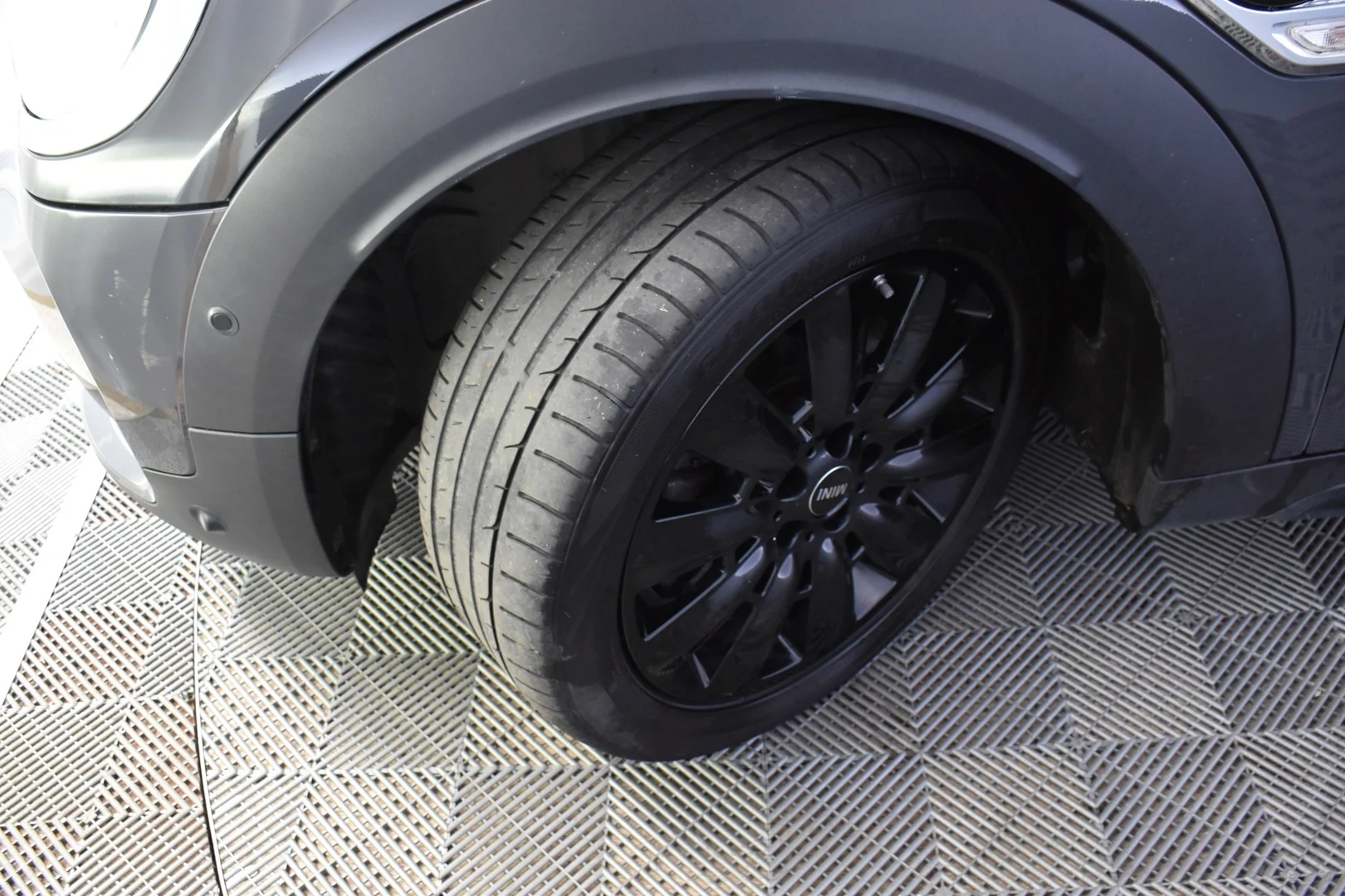 Car Image - 7FZMiLjxWYZ5rRrCSAvBp9