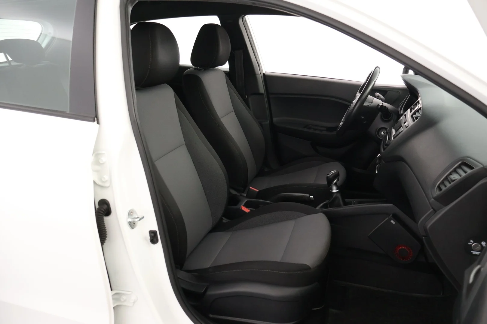Car Image - 287qYiYxjvu2BufbW49Um5