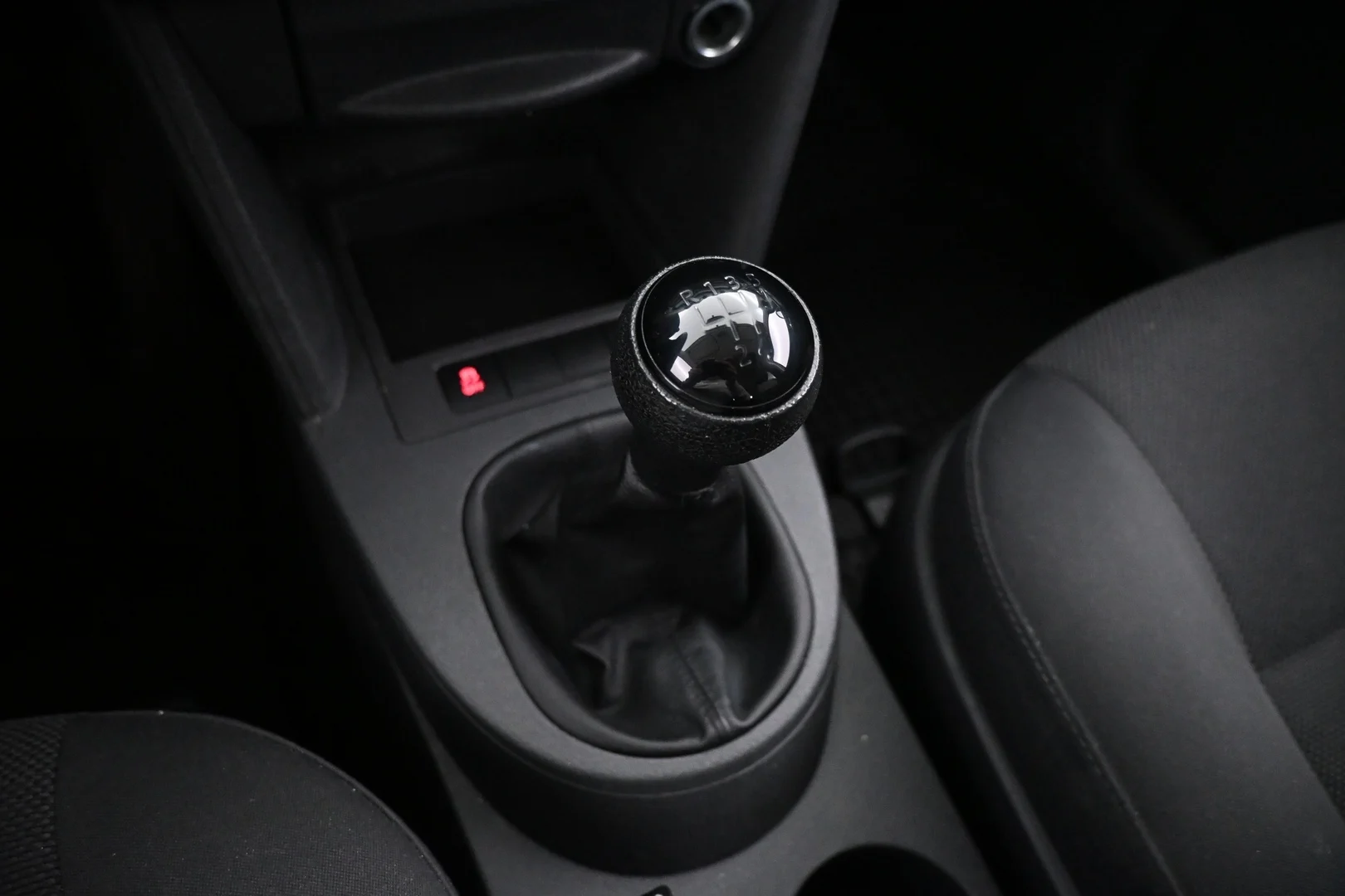 Car Image - 2oEKUcmhjYbNHp7bQhxWIT