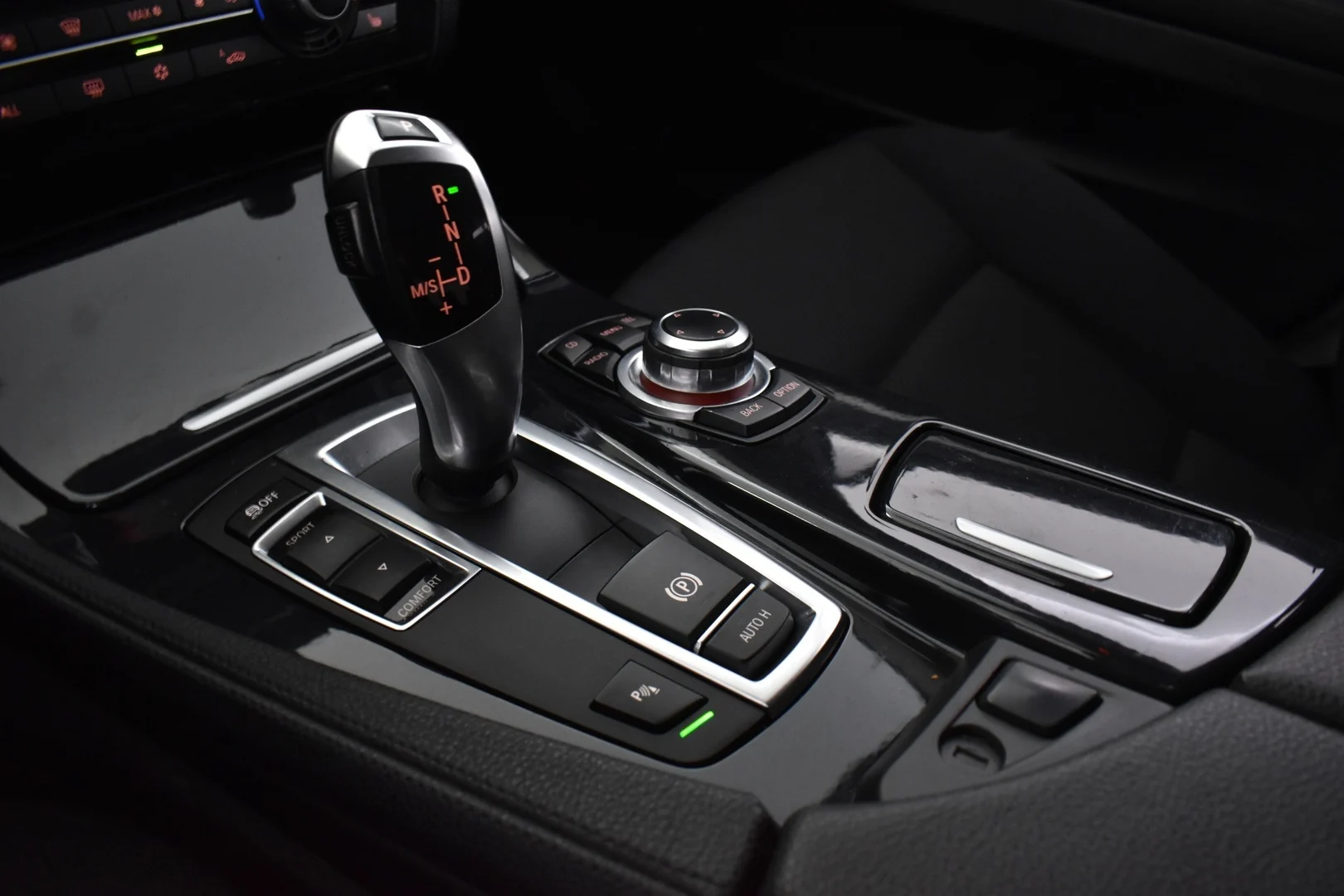 Car Image - 1JEc8EsF4f8msG1fZH5APZ