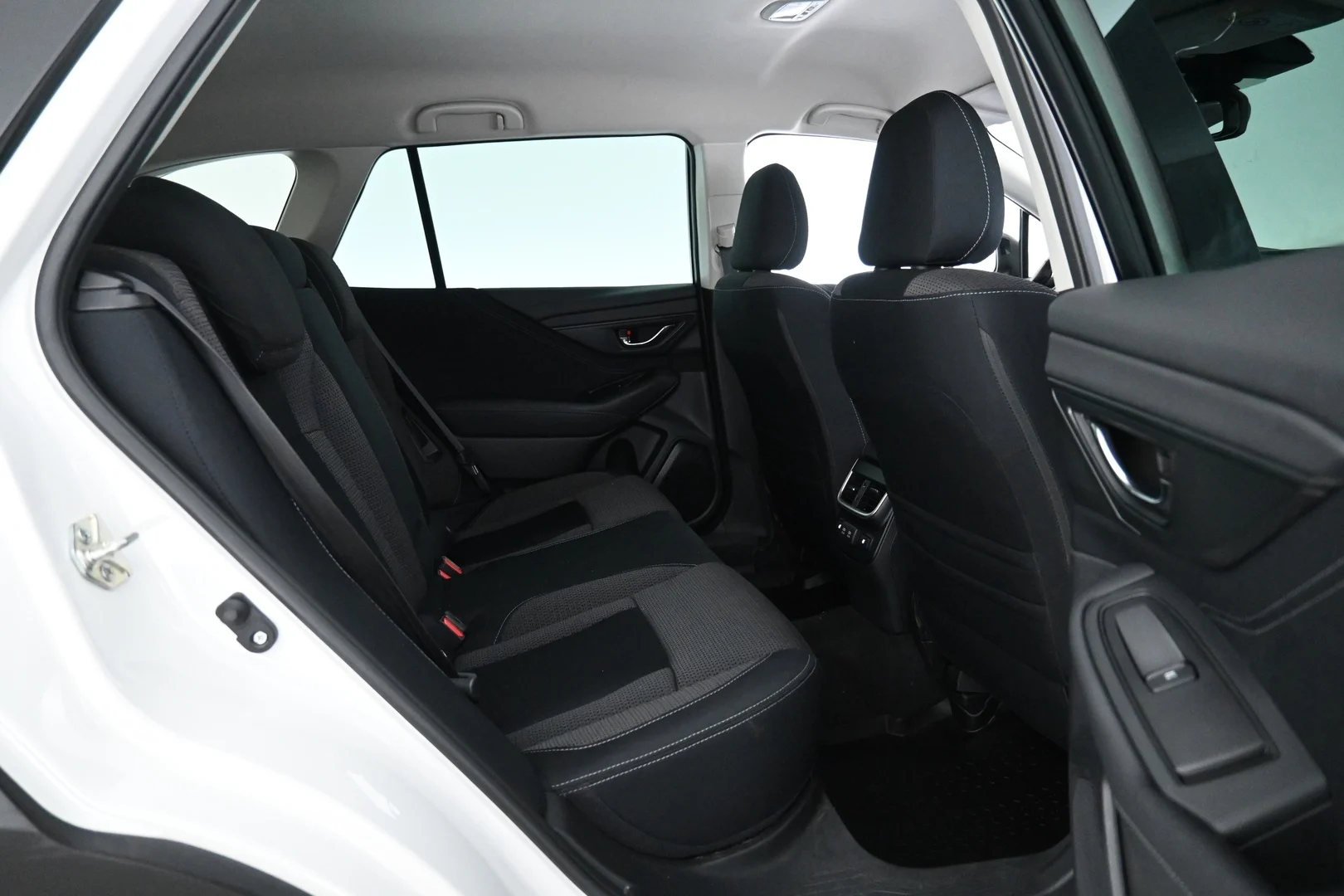 Car Image - 2eCyjXJhaaK00CgzpnFXrI