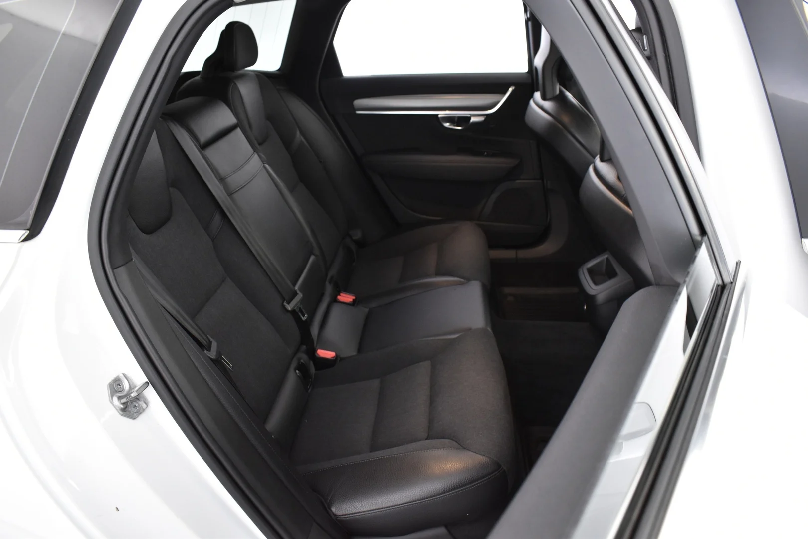 Car Image - tFOAOhOD4BdDo0jyYmb40