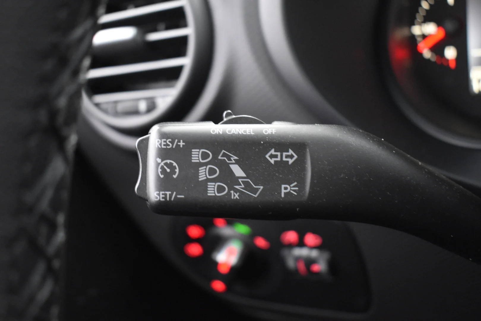 Car Image - 5tA07n63KI774SBi8tFS4I