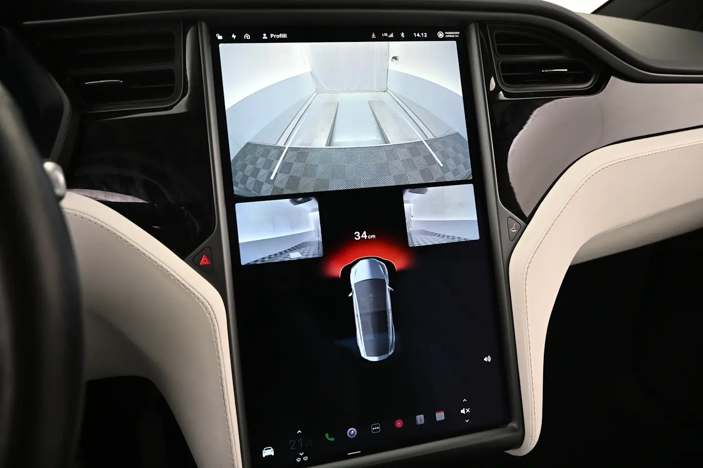 Car Image - 6wgkmkXncPQ3AyYF47vQZf