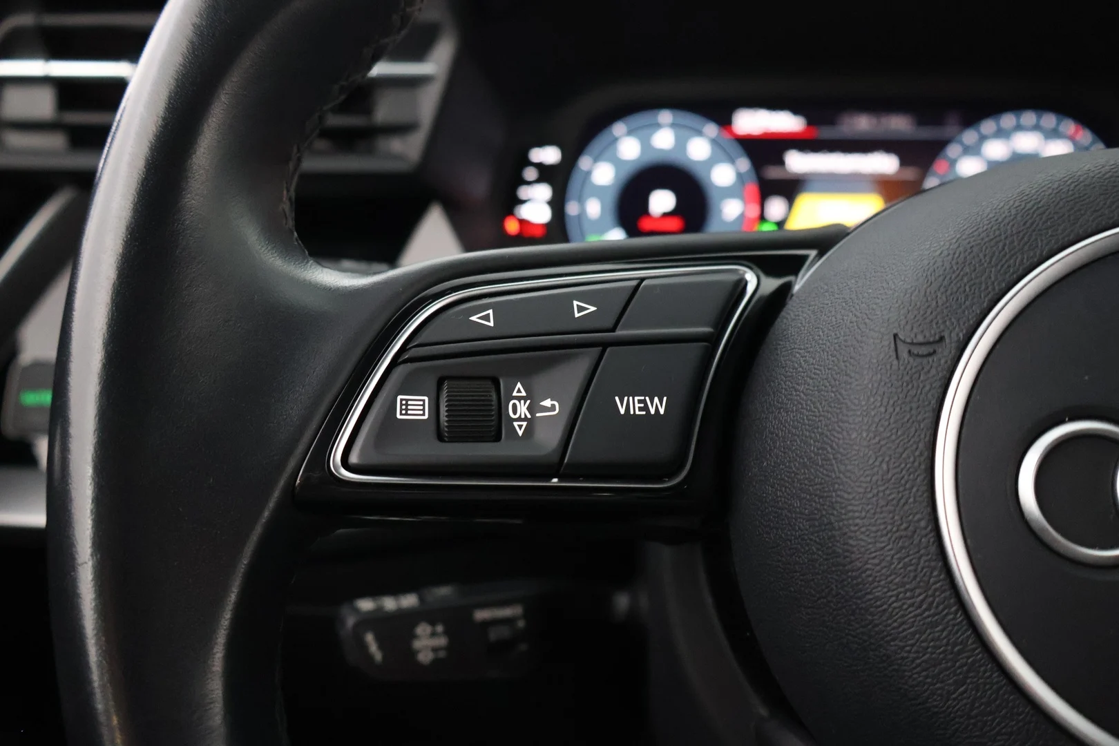 Car Image - jdtcE67d9500BdTKMjMyG