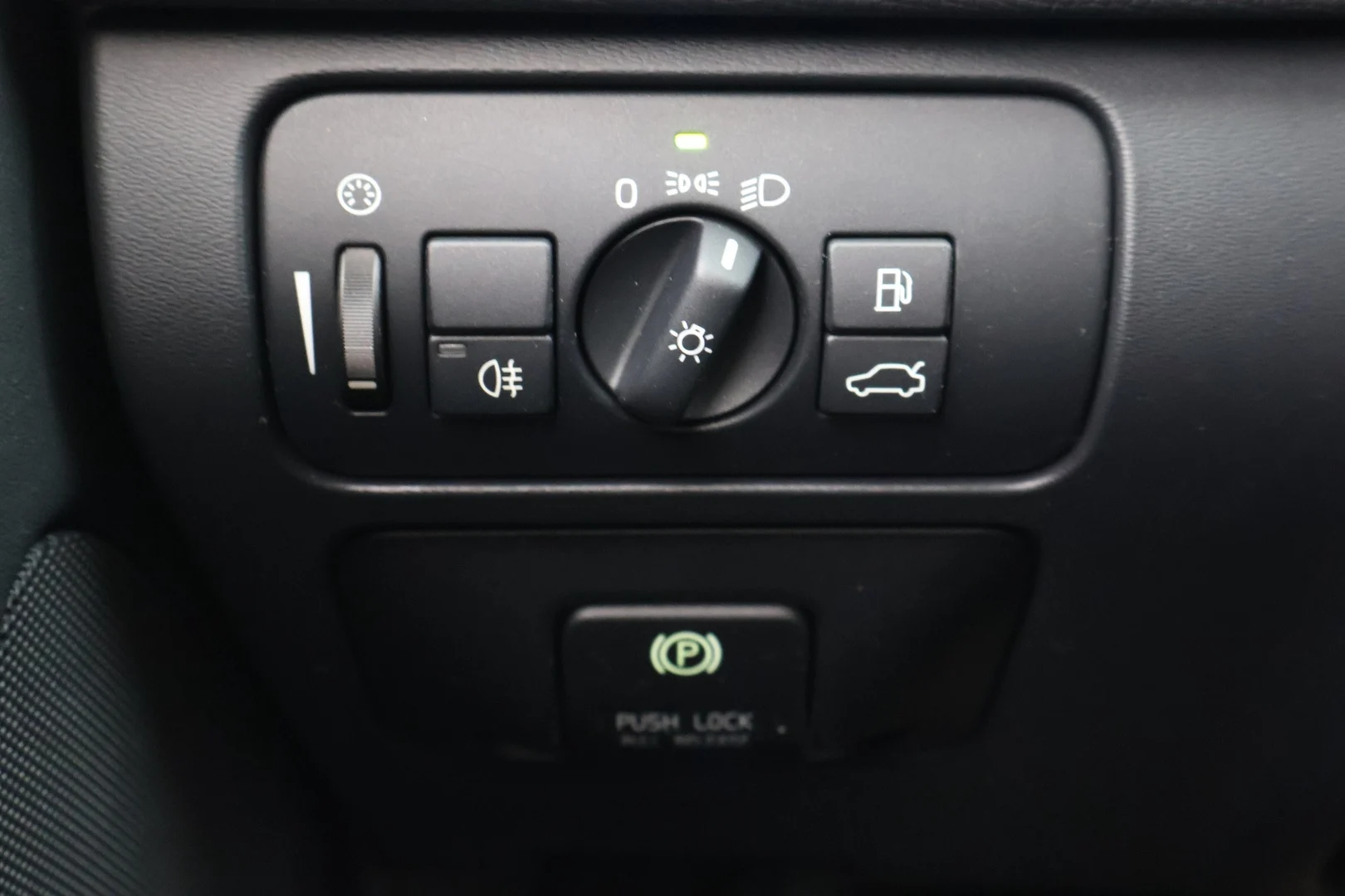 Car Image - 1sYHpltLxXCpxyI7WUO2Uj
