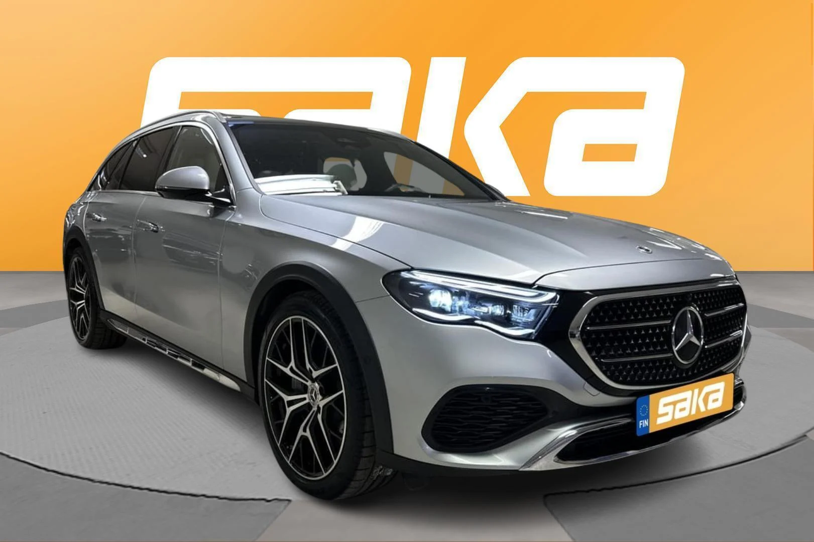 Car Image - ufauklH34aplpLfOneN8j