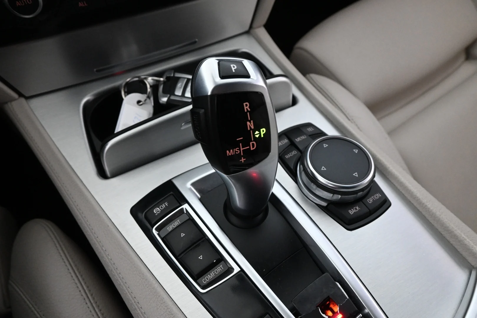 Car Image - 5I69qVt0EjUyJxTT4jmH6w