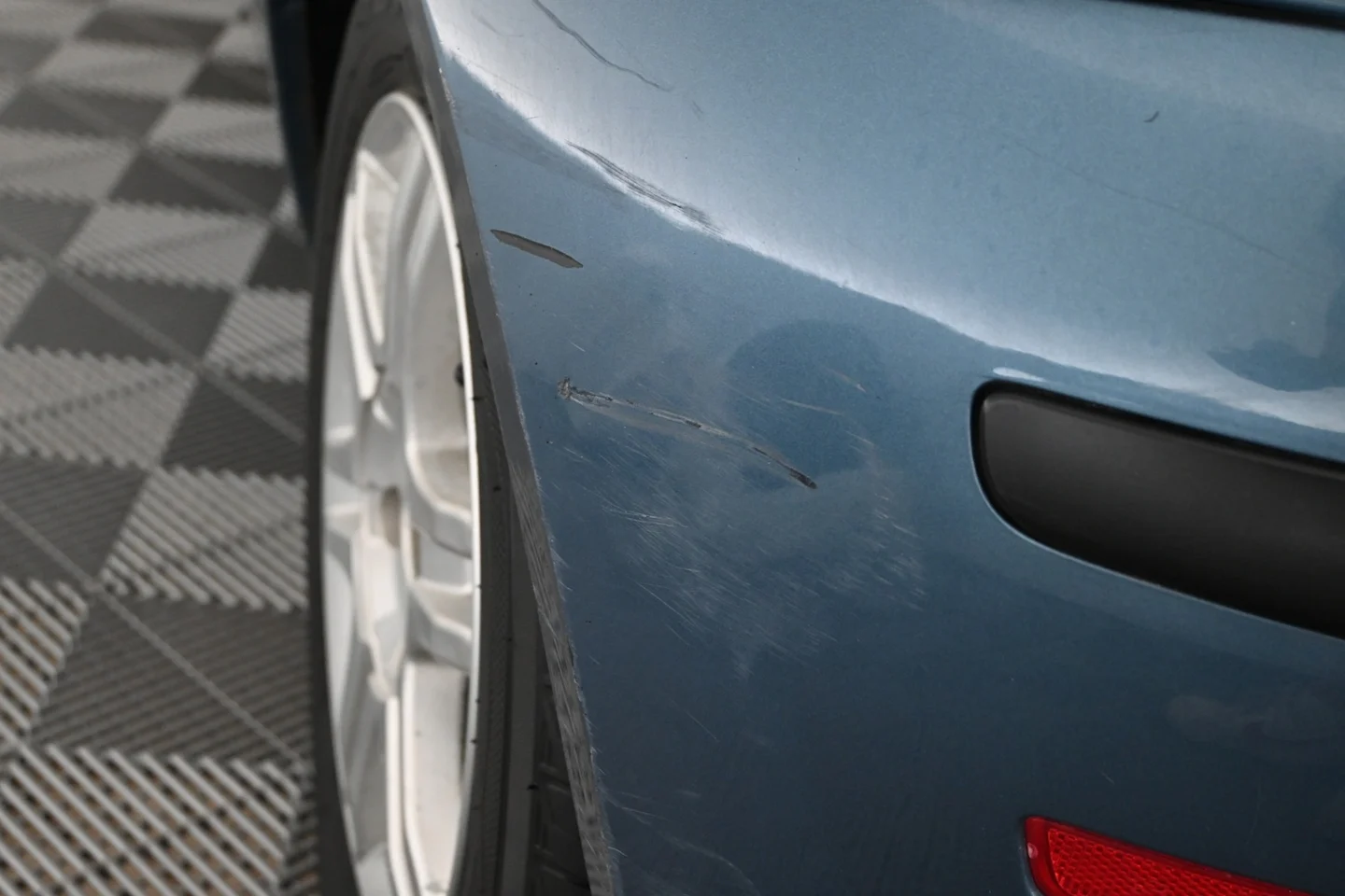 Car Image - Bq50COcCHtyH44y1wFuEy