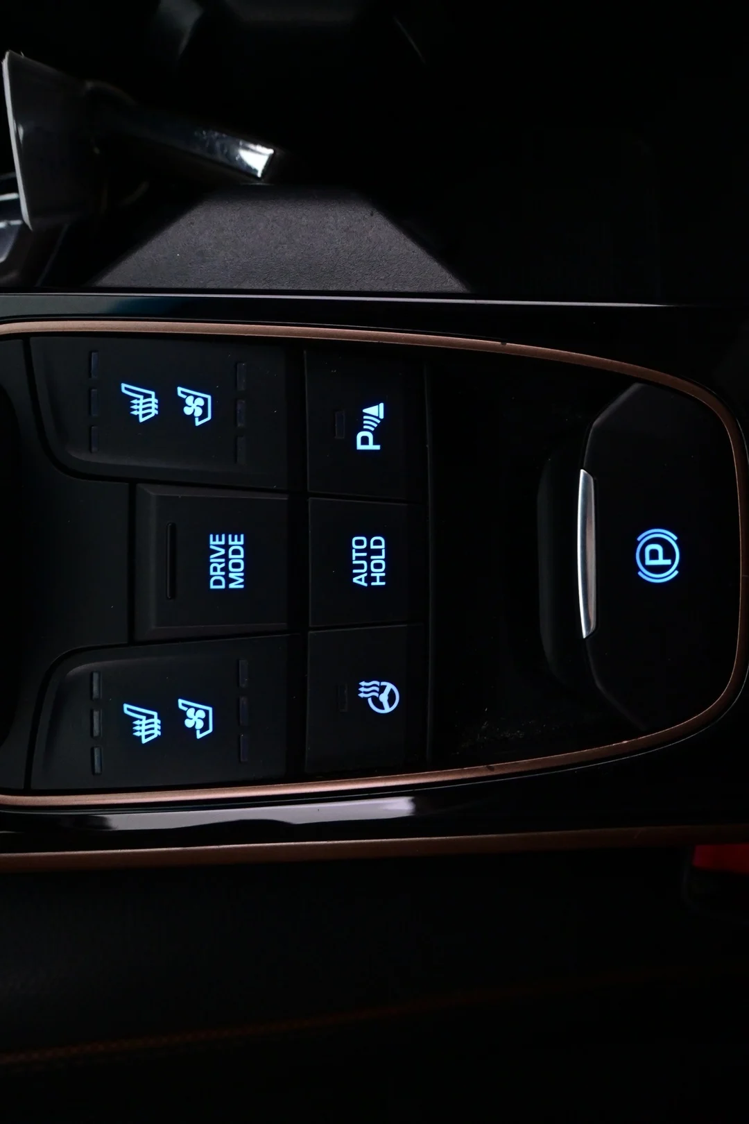 Car Image - 1ocx7LCTJAOWjgd8OuURvi