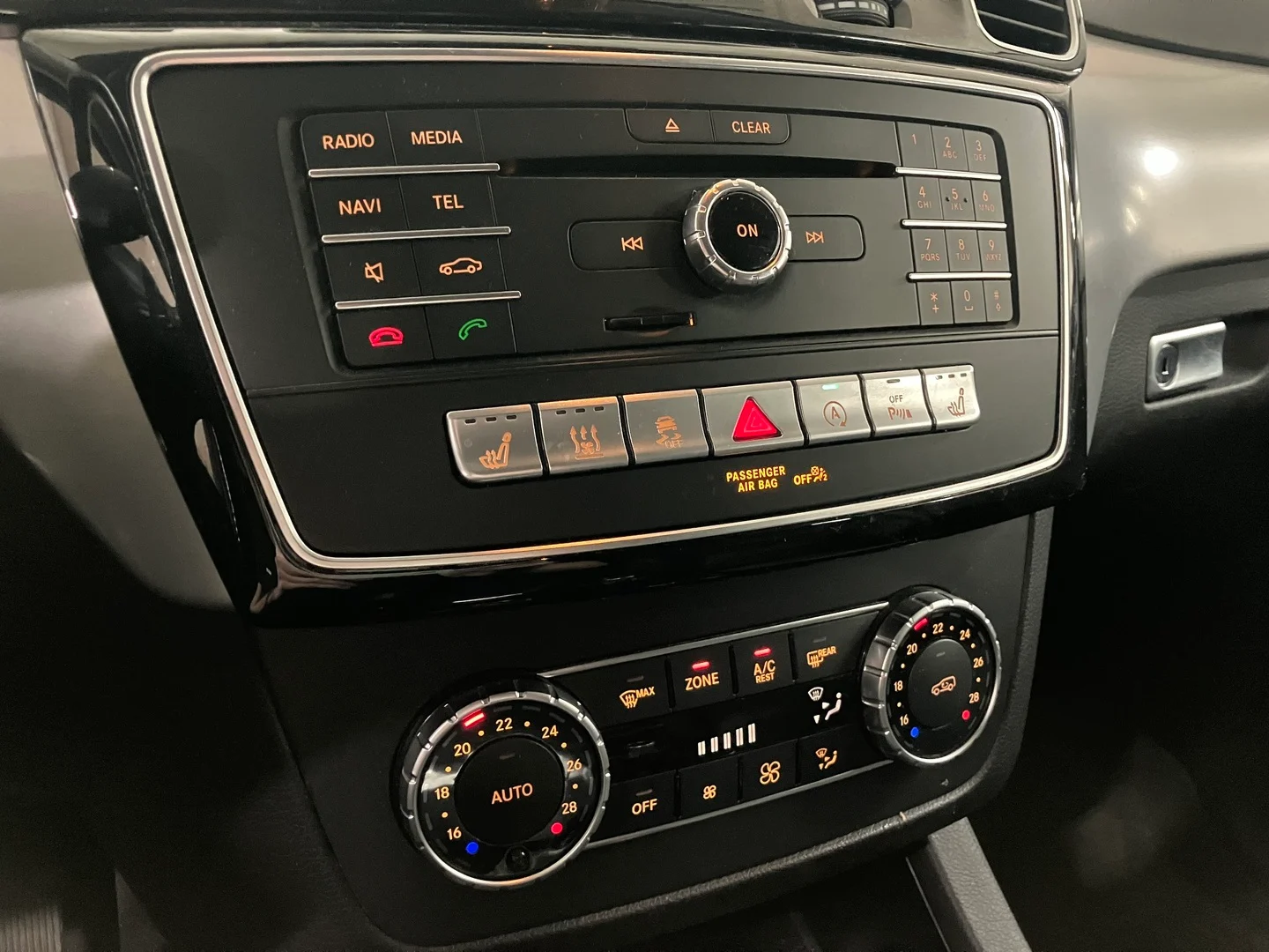Car Image - 4hSKuD8swFKFqSByq2zeVz