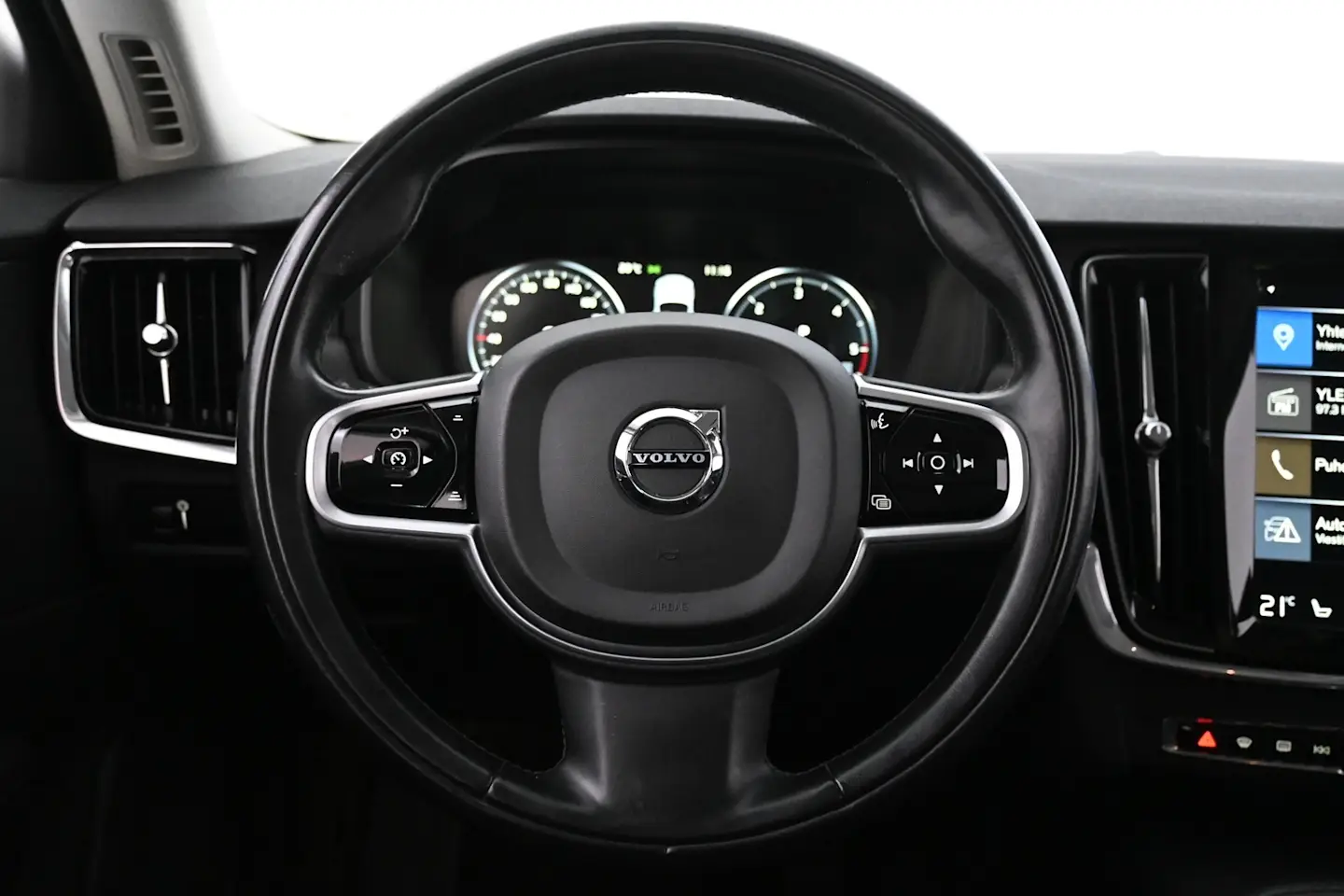 Car Image - XA5lzimtBwIVHtWOGxpCo