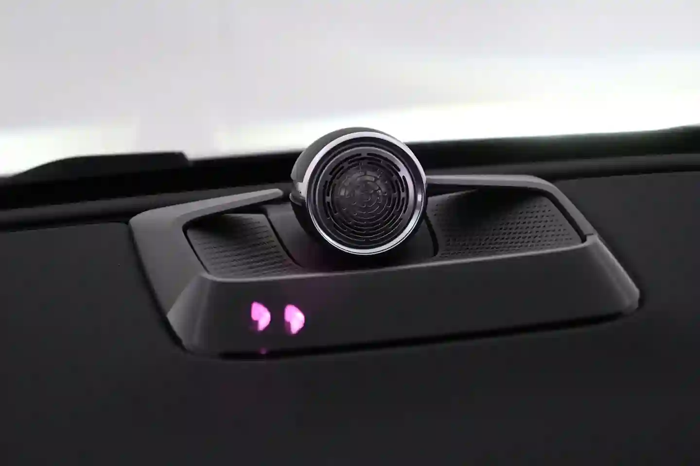Car Image - 7q6Lc8N39kERI44UFFR6Mn