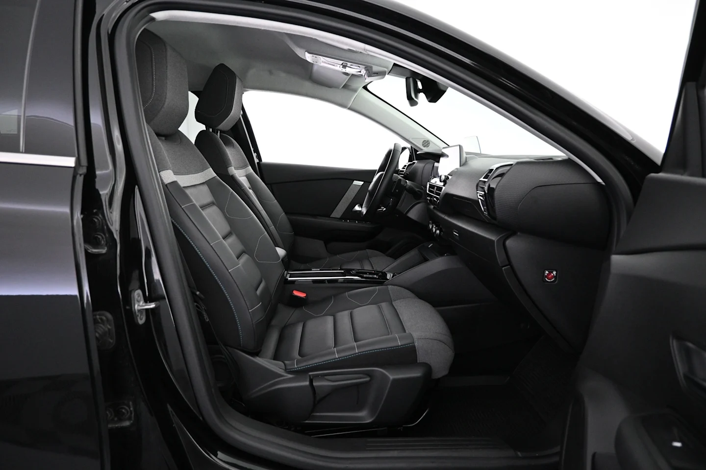 Car Image - 4R17RVQGoqZ7iE3RxXkTJi
