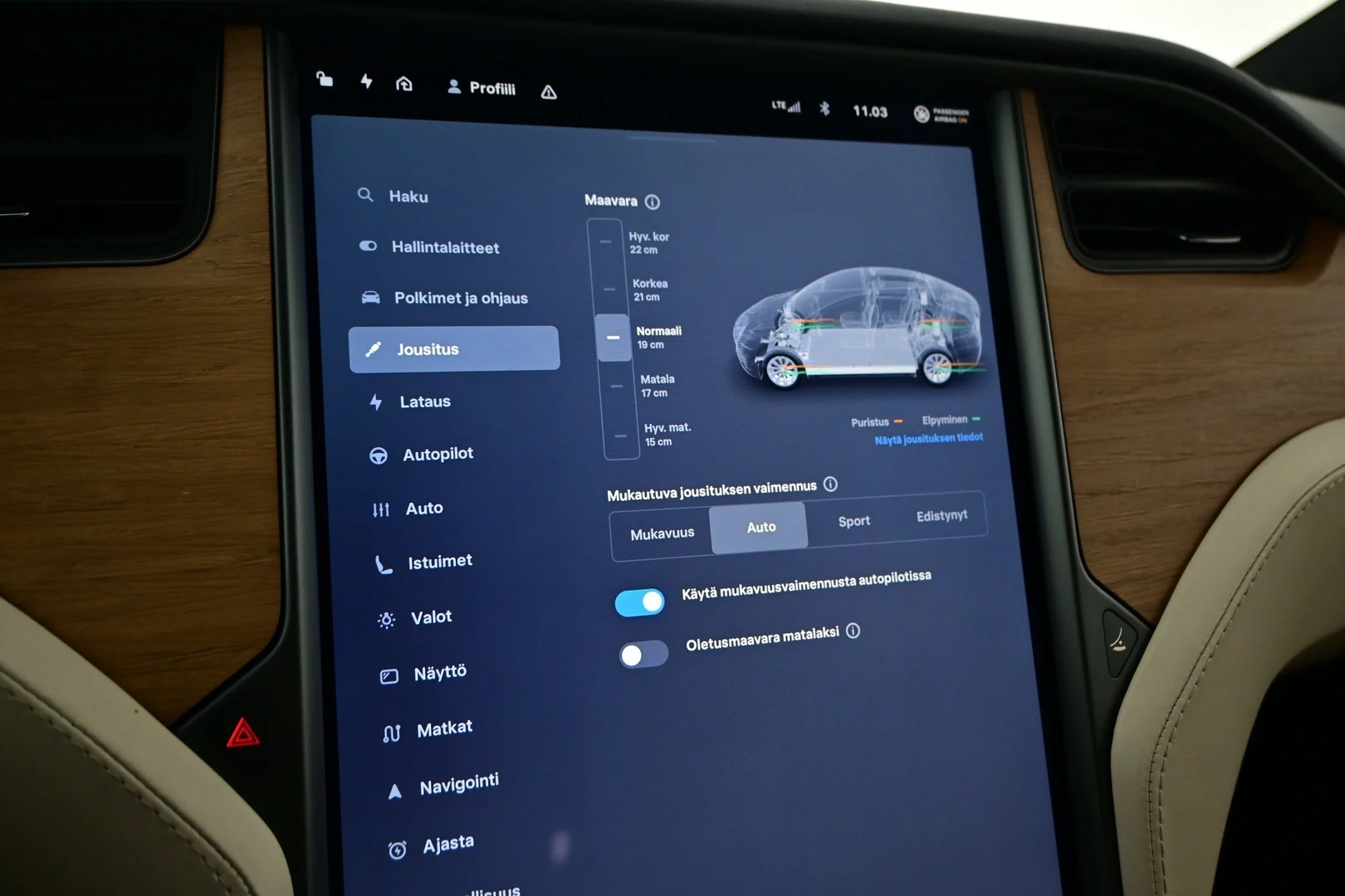 Car Image - 2UaRMcQOjZkhXBZilbaVgb
