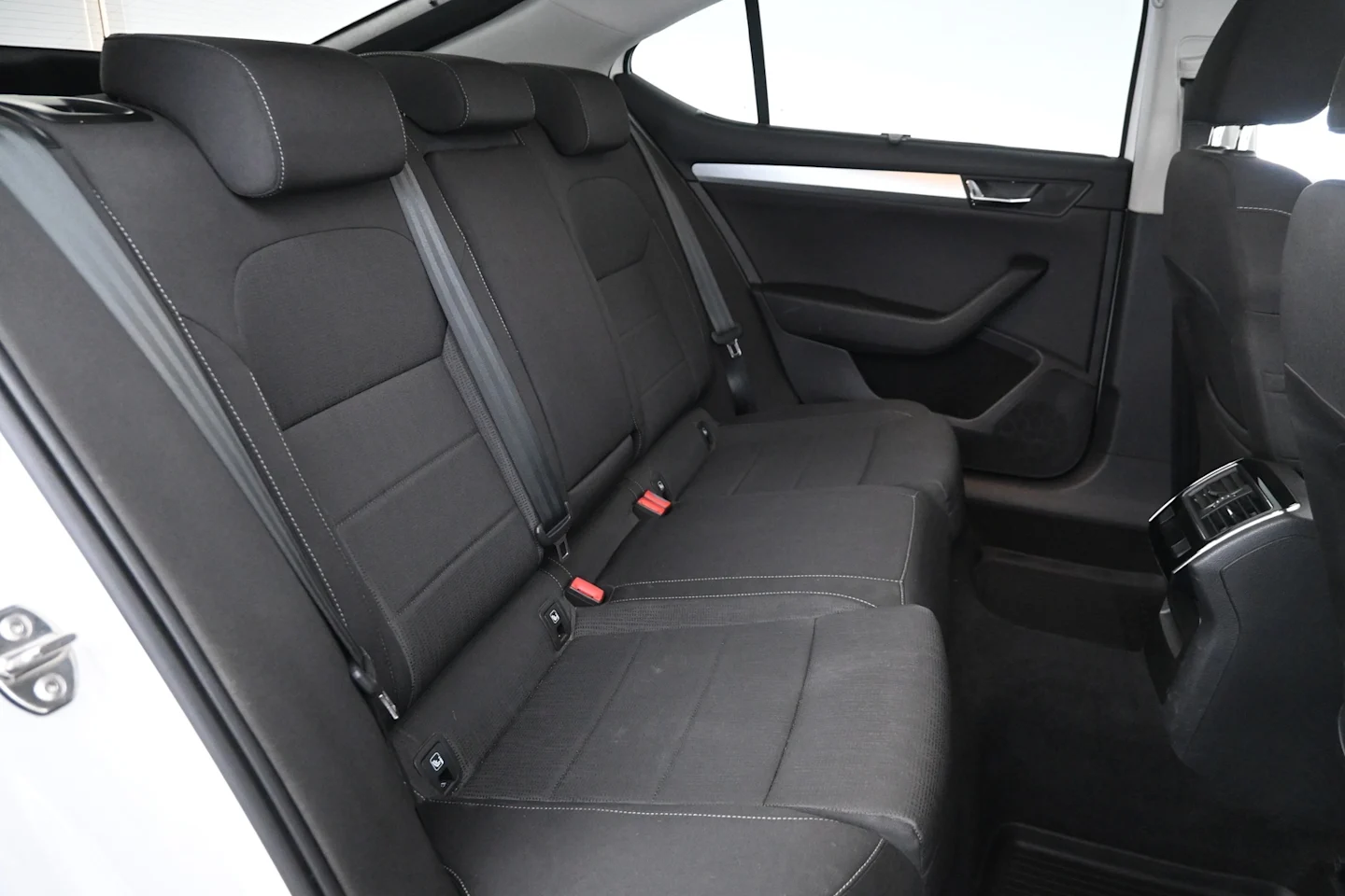 Car Image - Y8fldEjNj3dqZ7ToSERkc