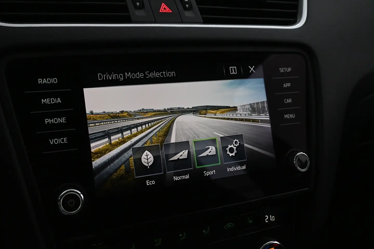 Car Image - 7gDKYbxW2x4YQO53LQmxgs