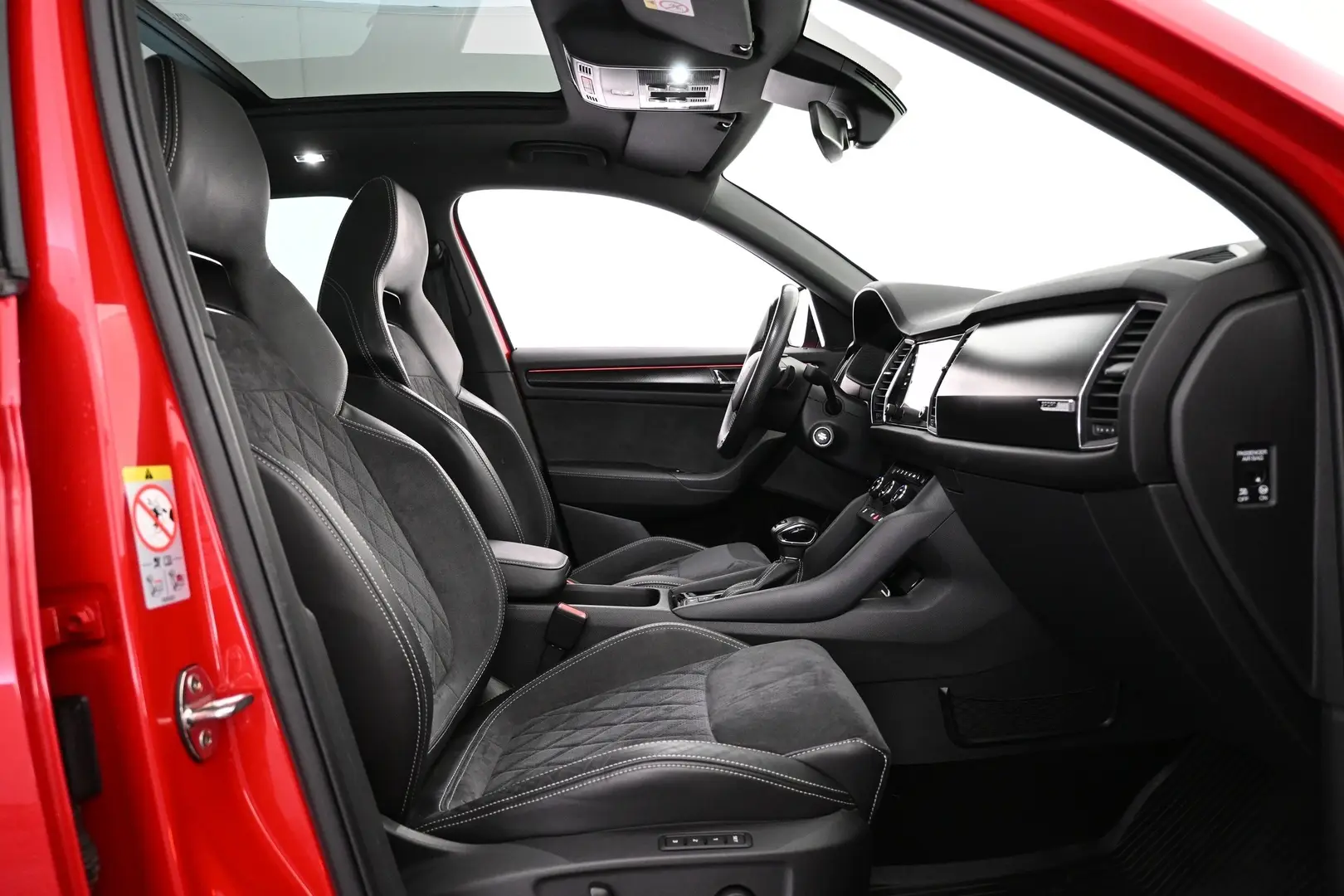 Car Image - 5awWrUO03SXYfw9SkFBndF