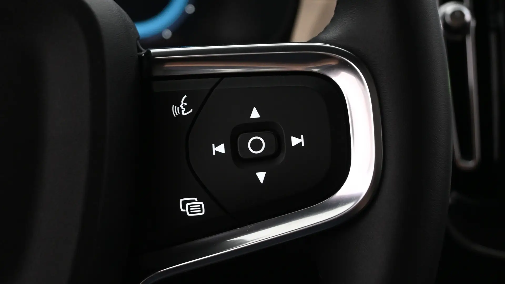 Car Image - 5BGpzTHAe1FfsXqZPiHbWo