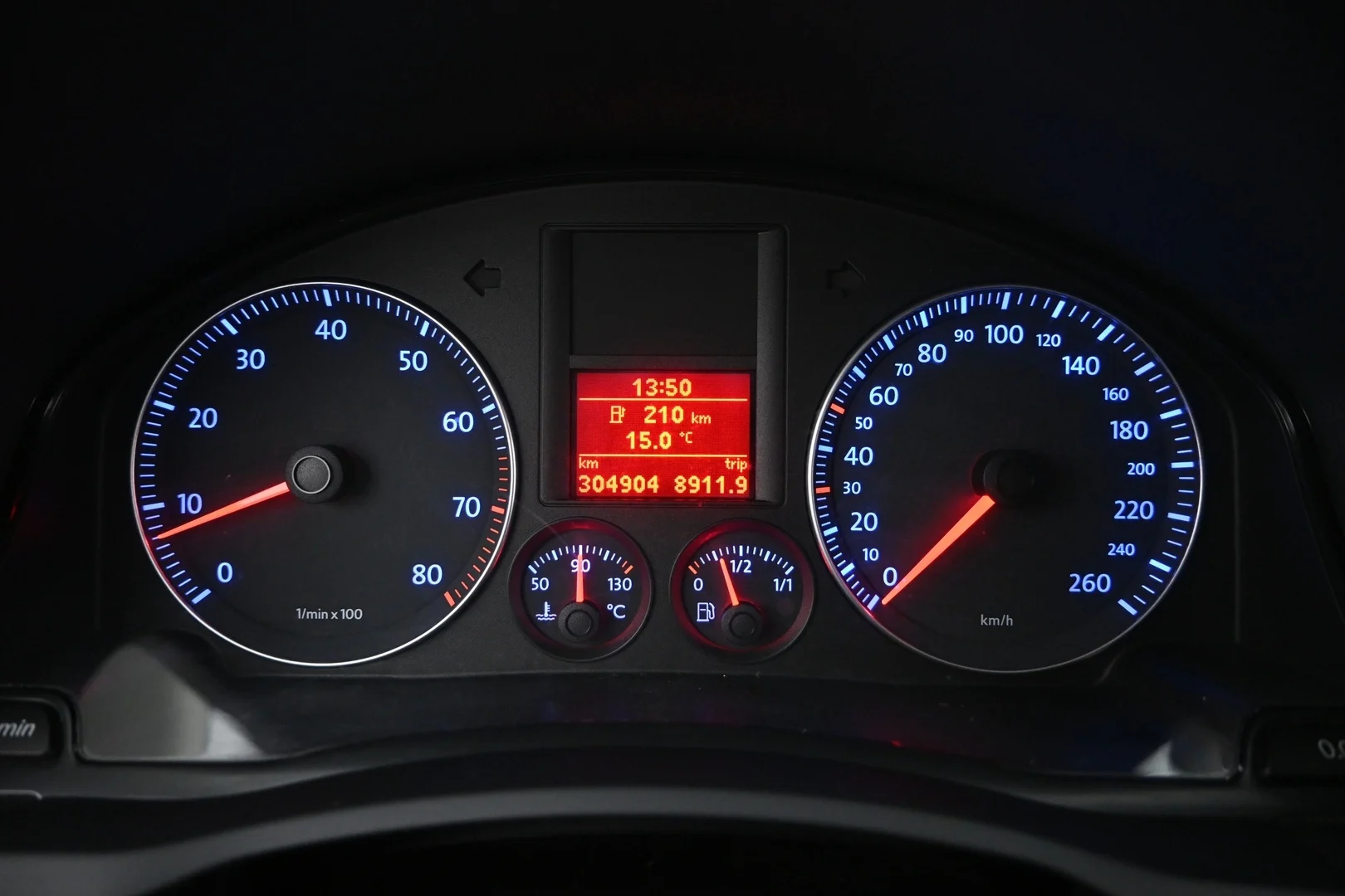 Car Image - iBewmbuWELdOikXTyJPPW