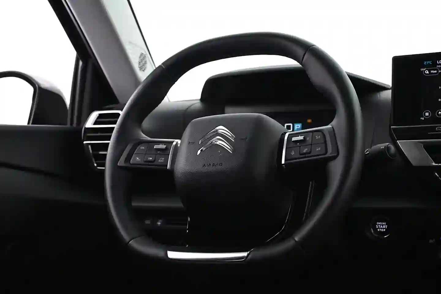 Car Image - 1tarEJNeGFkJuG7siqoVtU