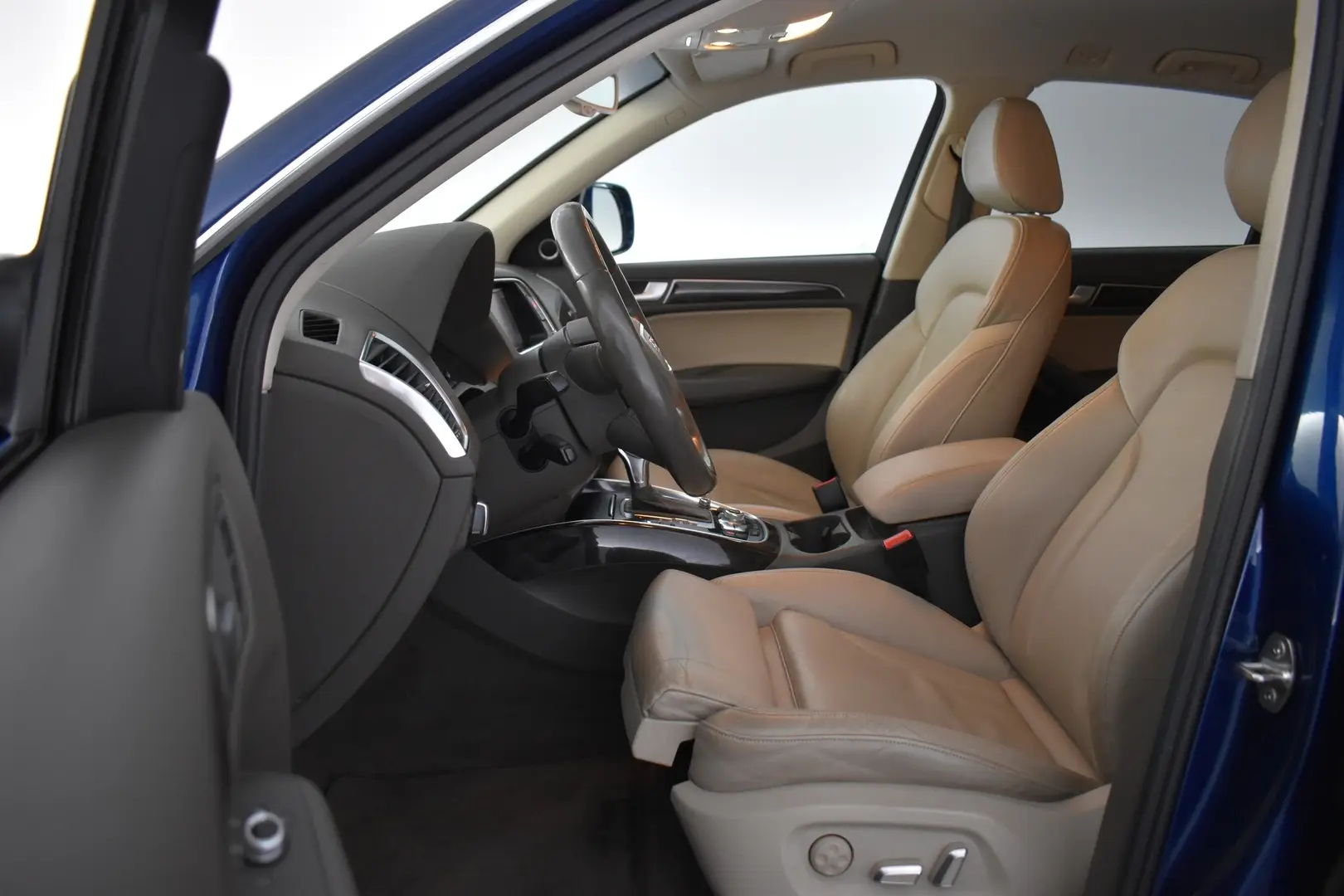 Car Image - 3ReWUYi70AcWMrYCBkge7u