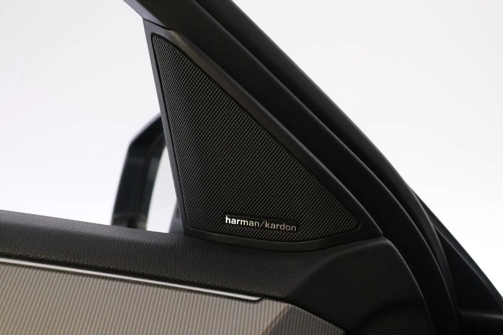 Car Image - 3b4tIwlkBwQRDHNE2WWawf