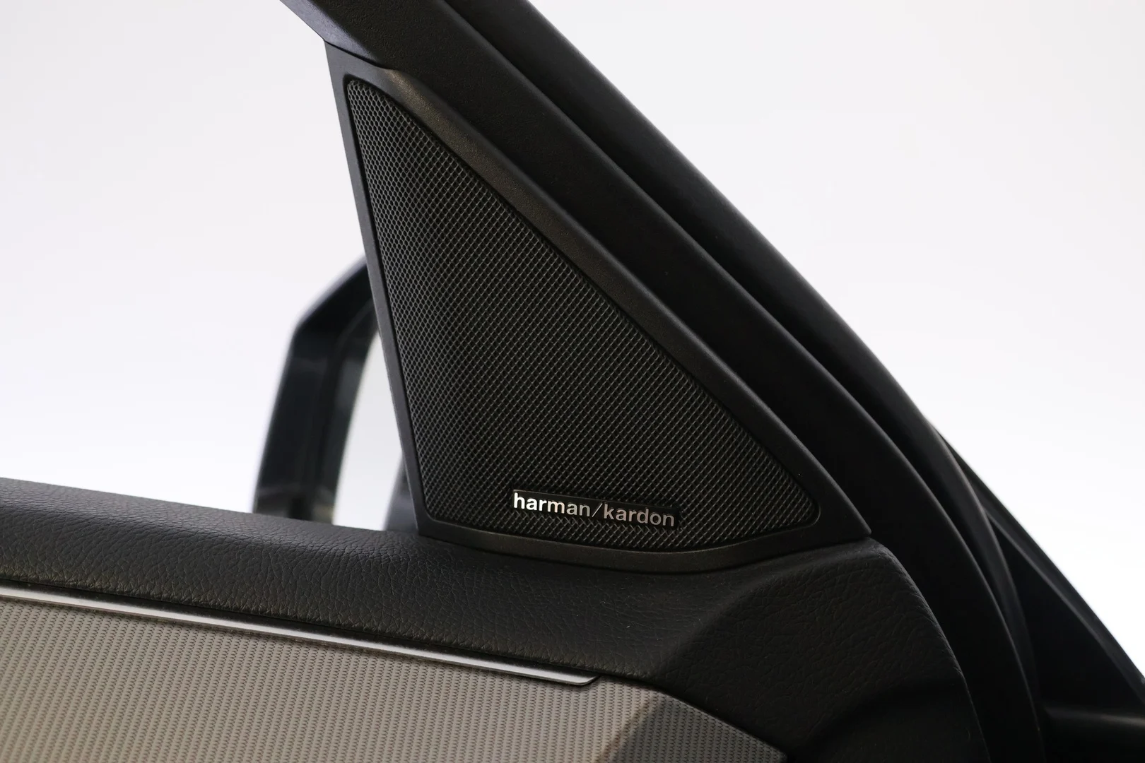 Car Image - 3b4tIwlkBwQRDHNE2WWawf