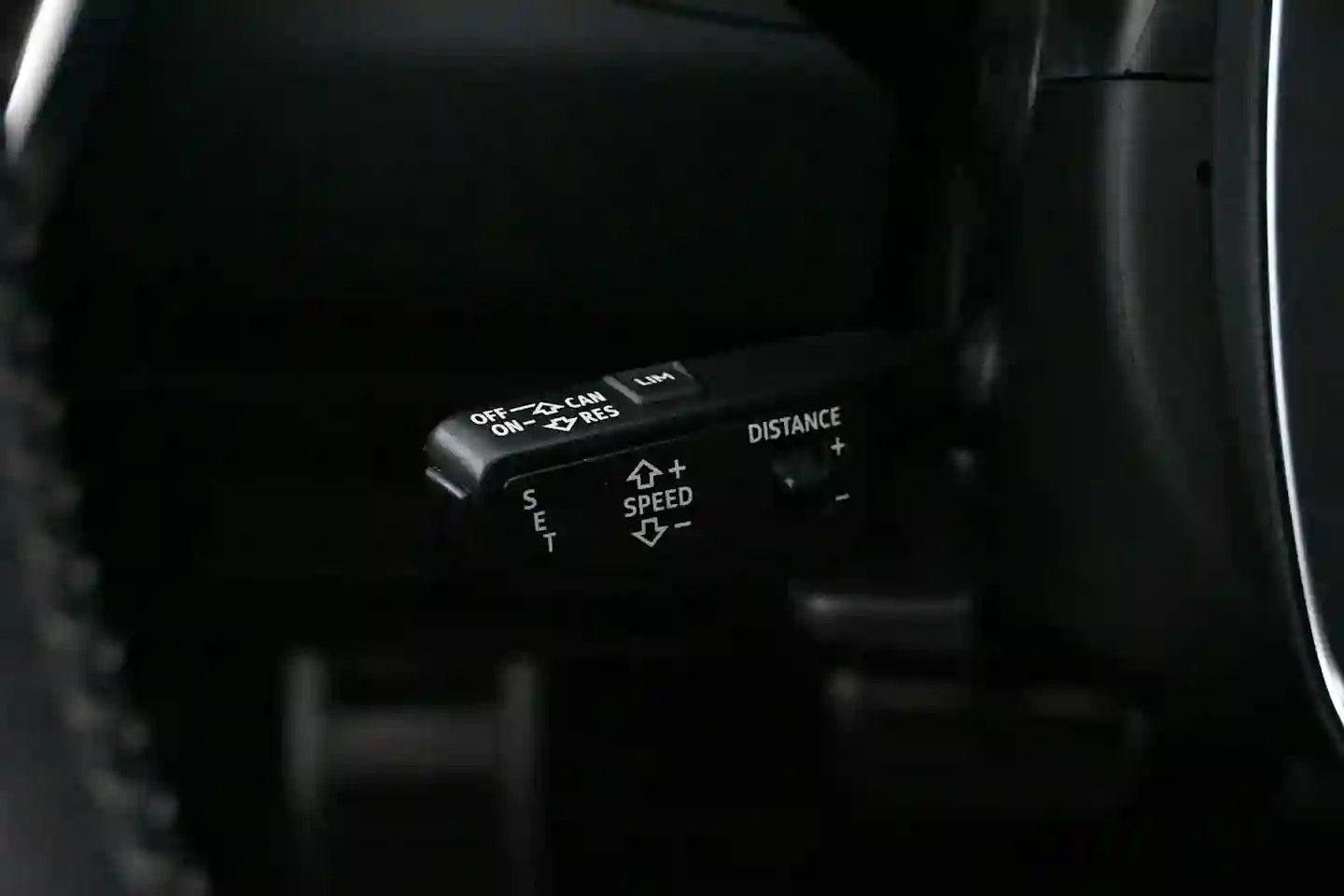 Car Image - 38RPOjEloqJ2WpbzLe2fxR