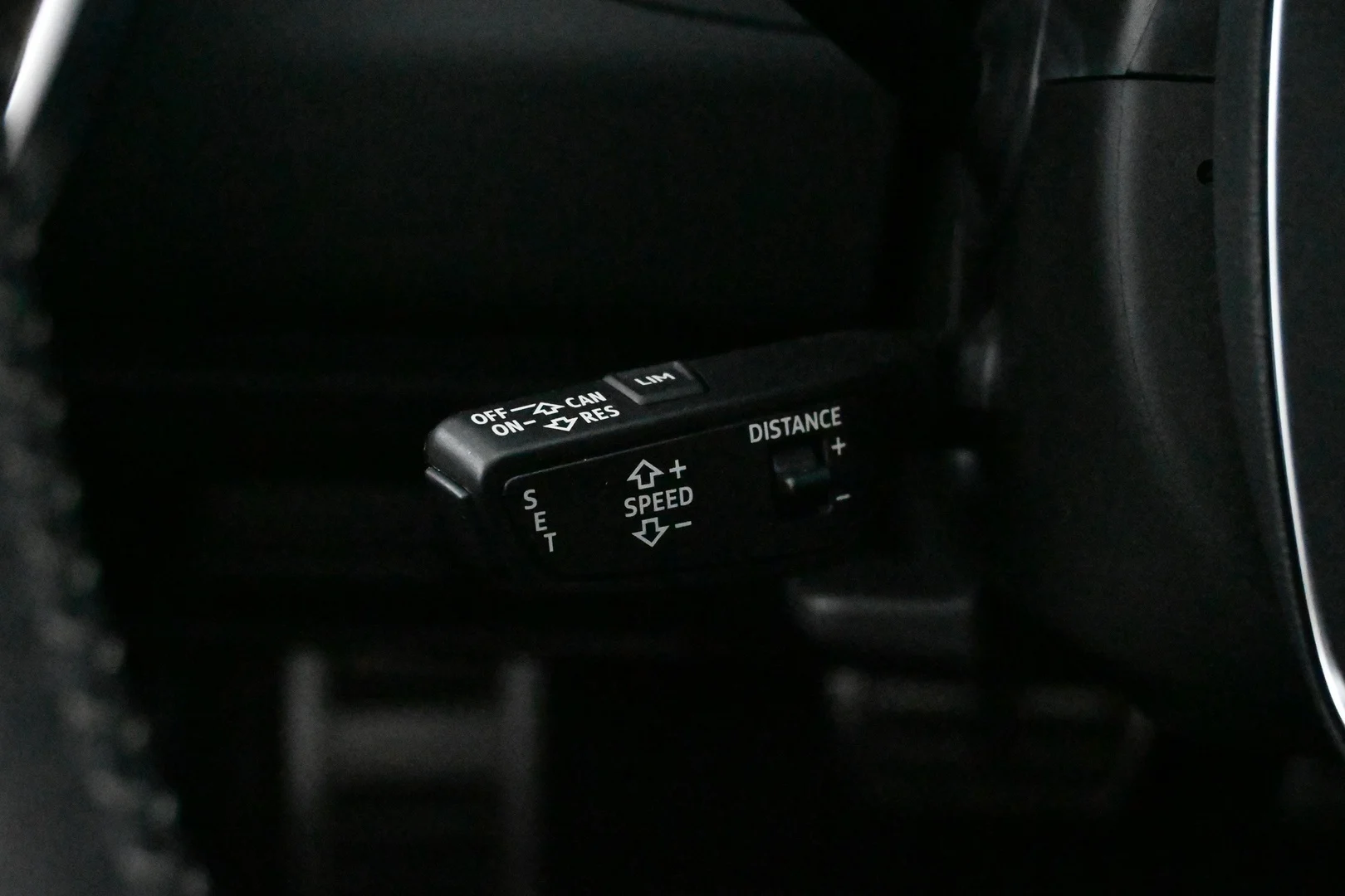 Car Image - 38RPOjEloqJ2WpbzLe2fxR