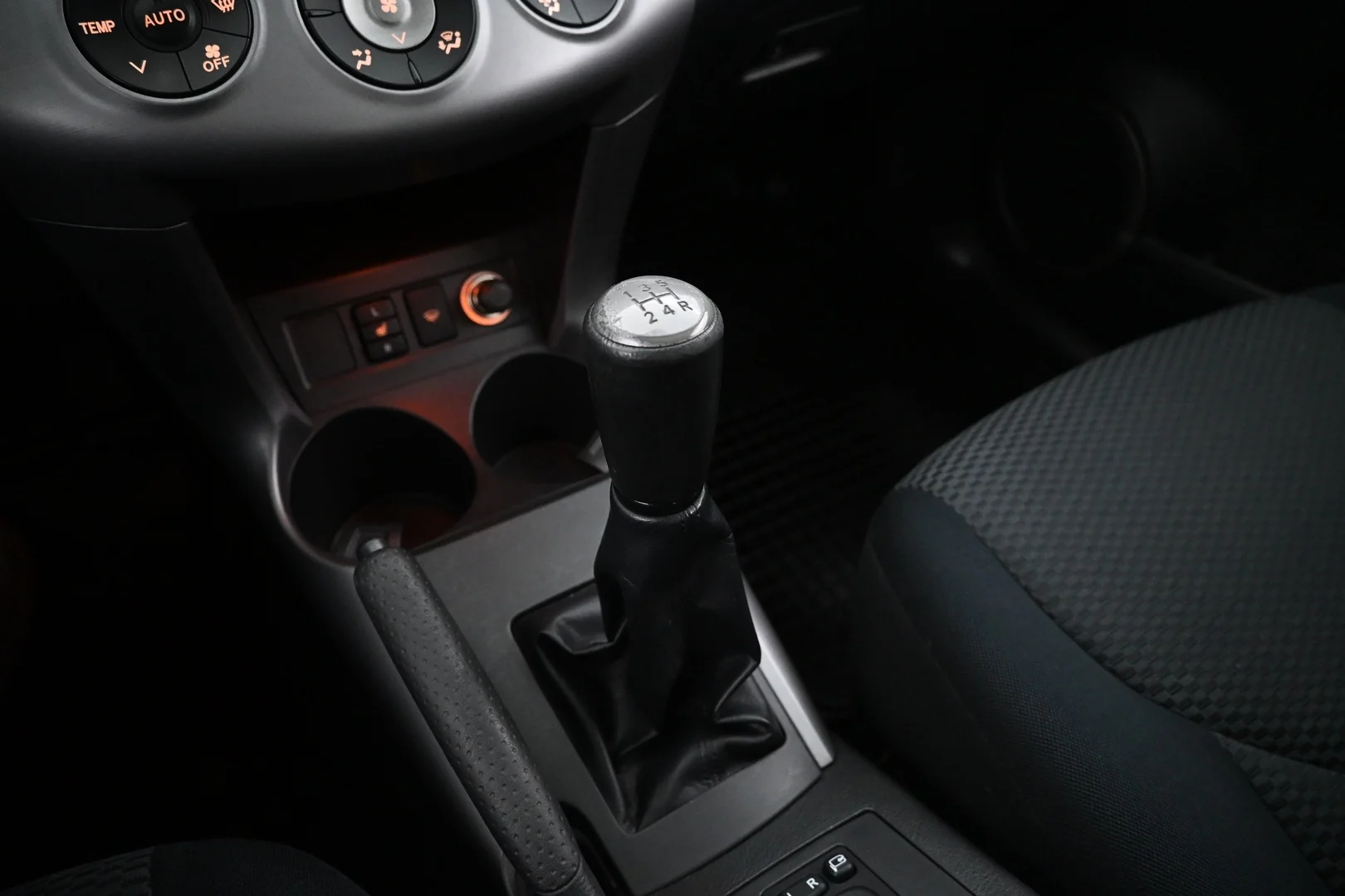 Car Image - 2hJgFOSQp5TVPXyMZqYlam