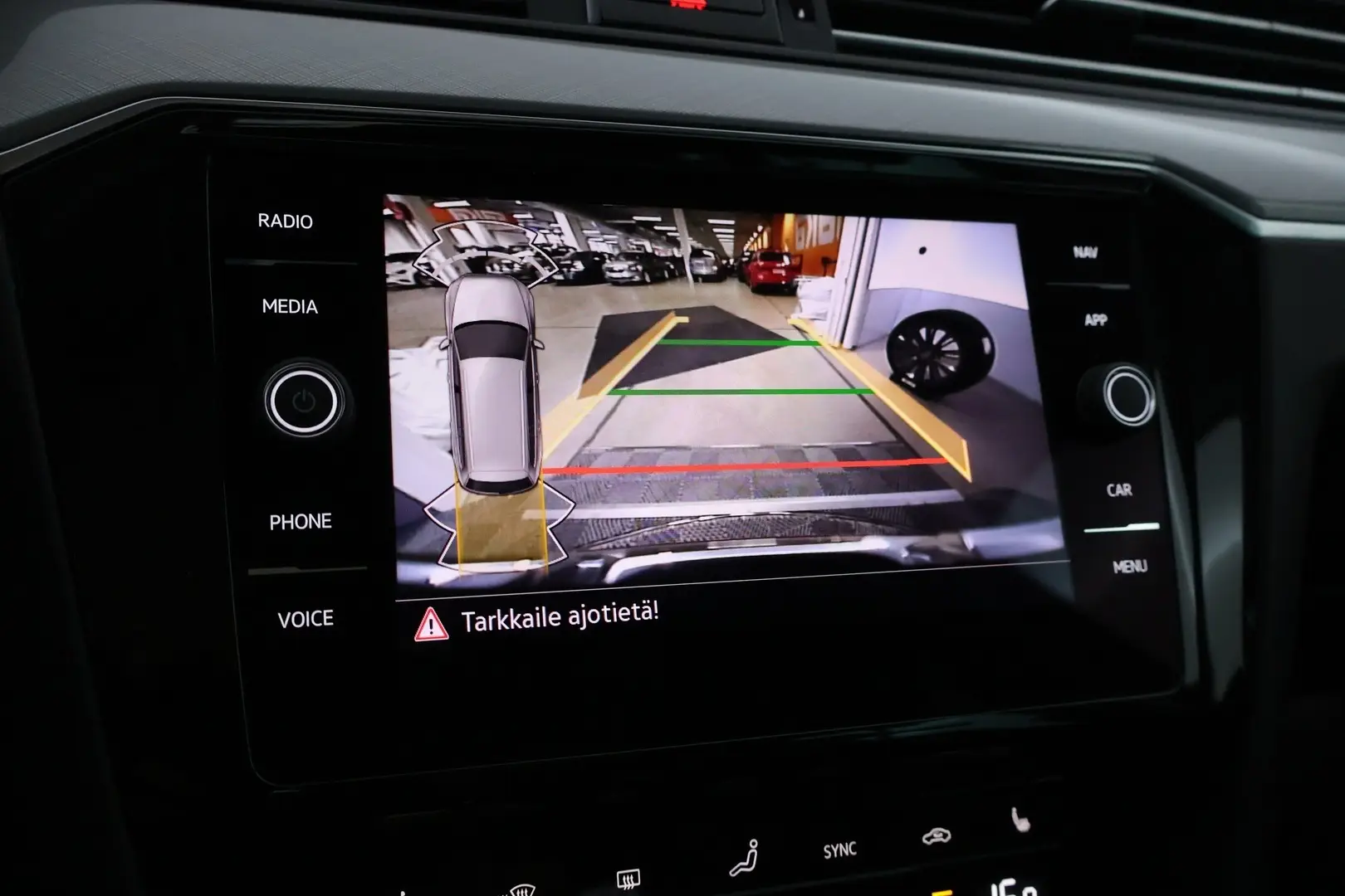 Car Image - chha1U4xxfSk2DhTmcNIB