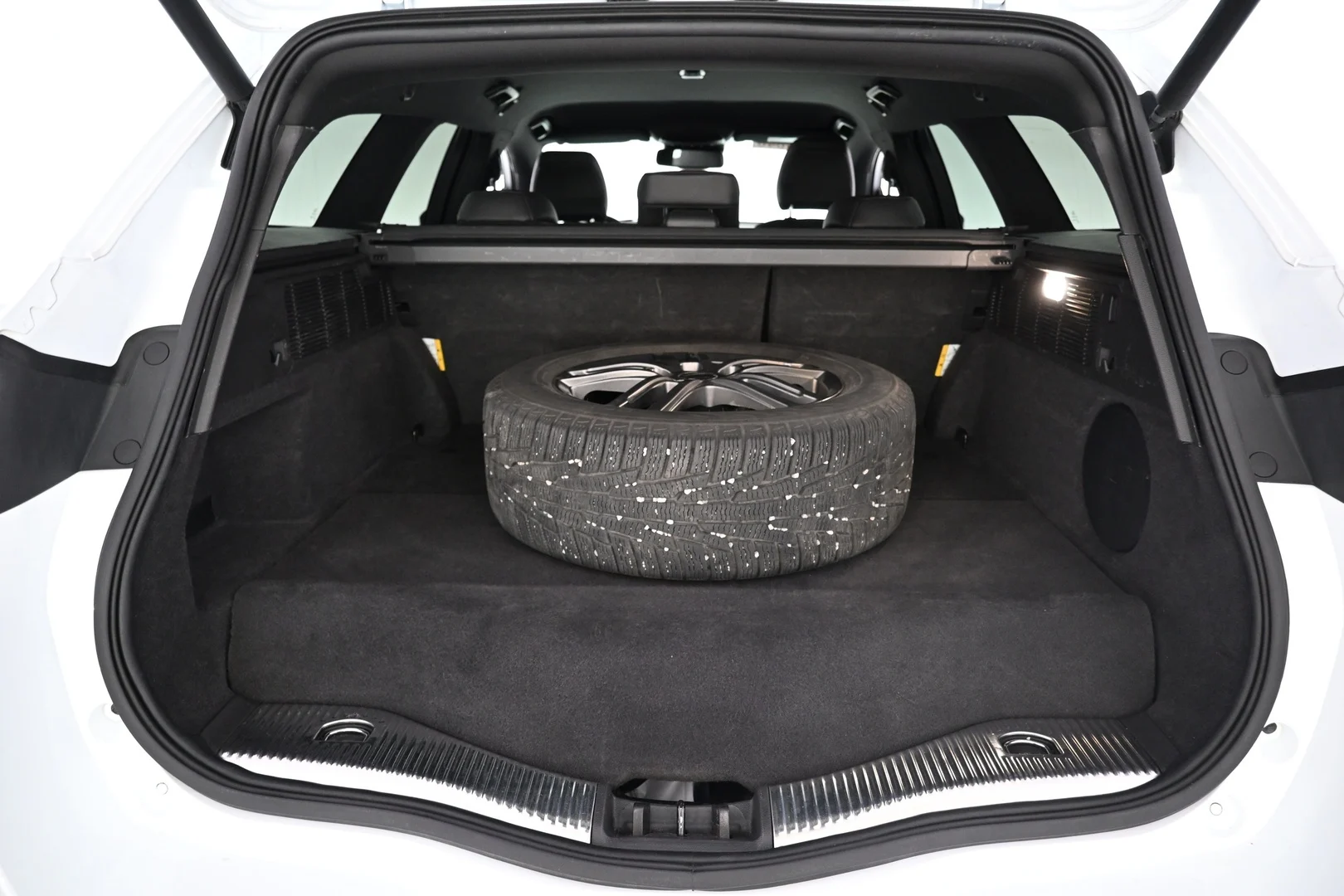 Car Image - 5GH65Mw5RP9eRi8kIS7kbd