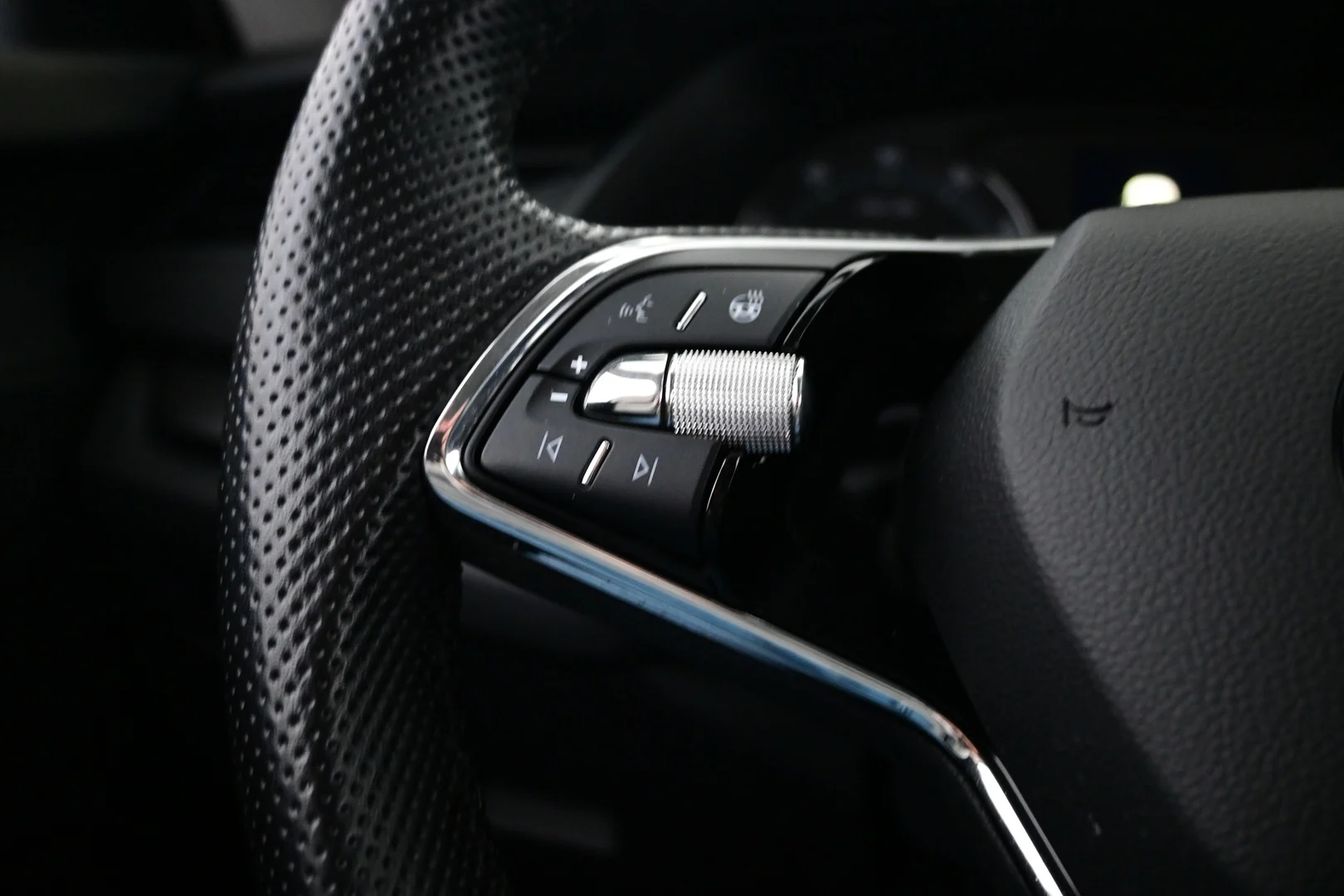 Car Image - 3uVMtxJLzb5wDMudNg5px9