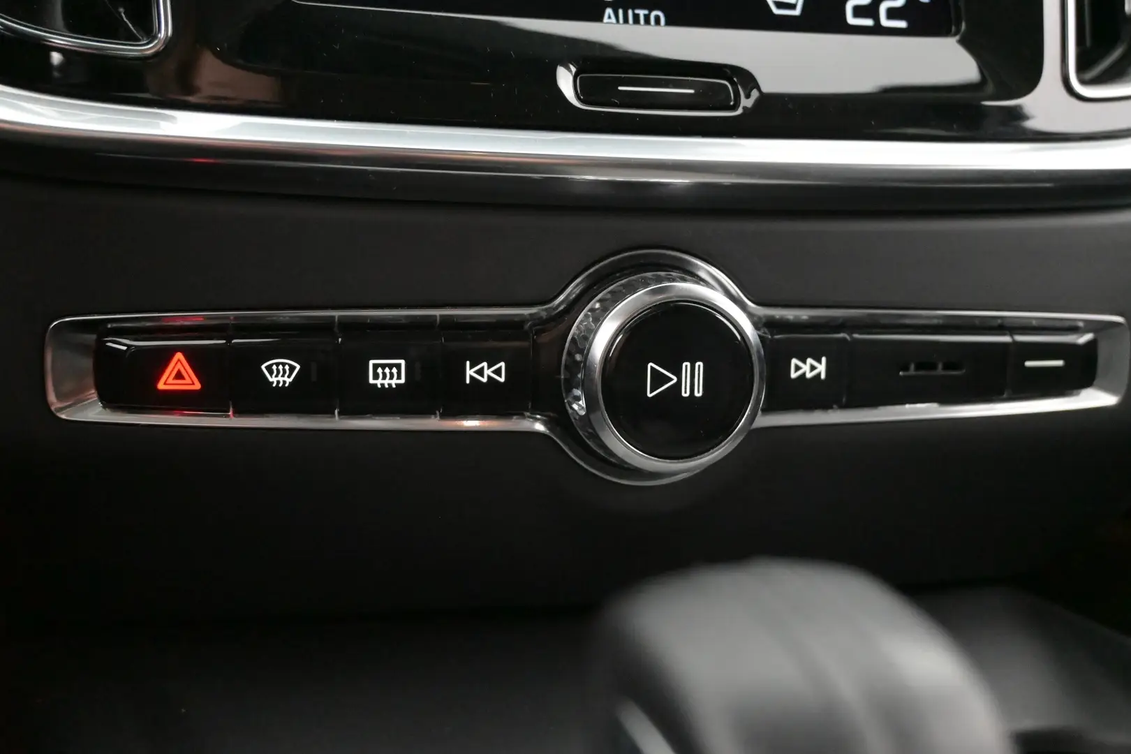 Car Image - 6xBq4B4hWNFwzxV7iS1zg4