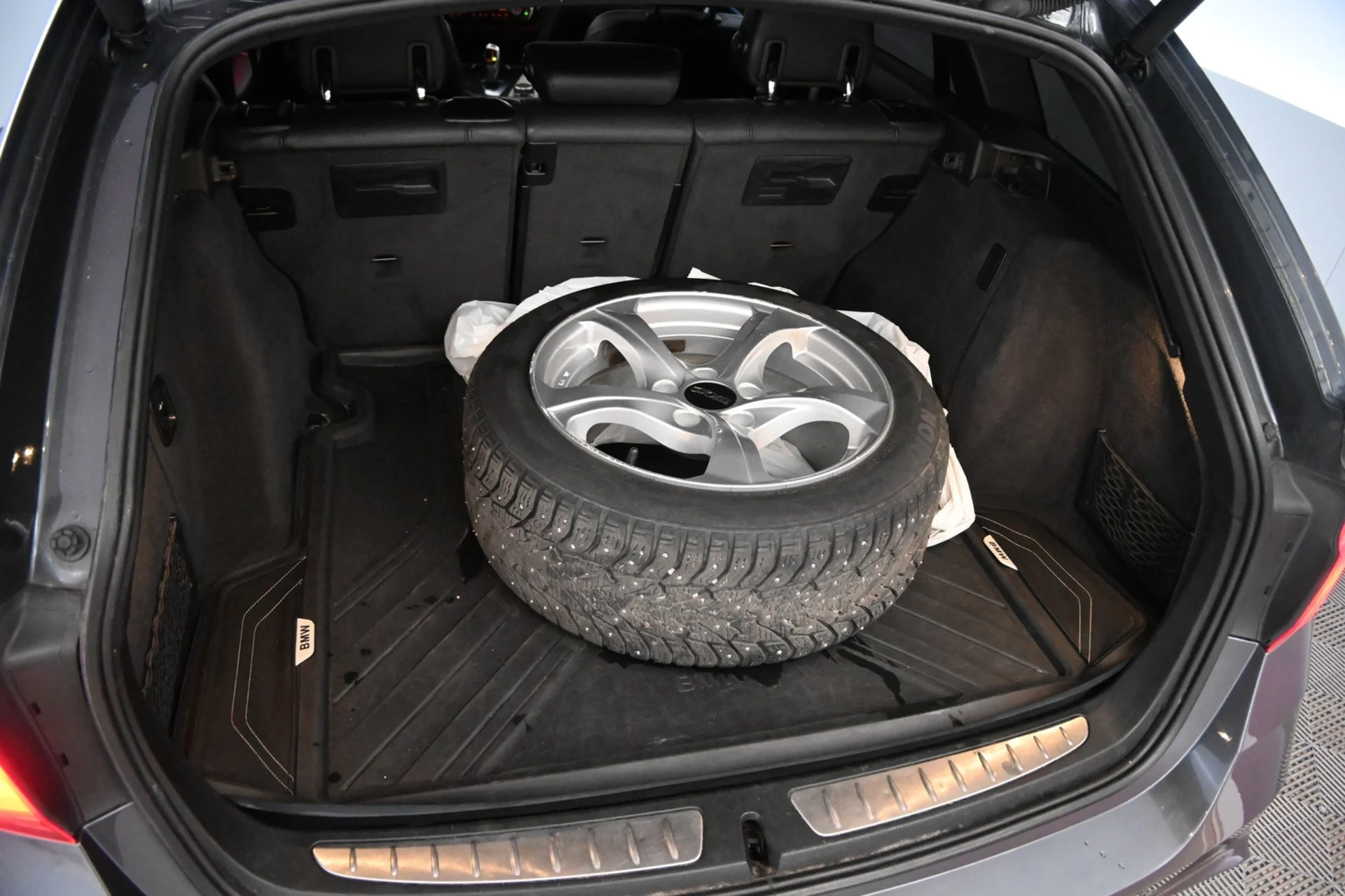 Car Image - 6PUKageYzVu9WrkuvV0jQx