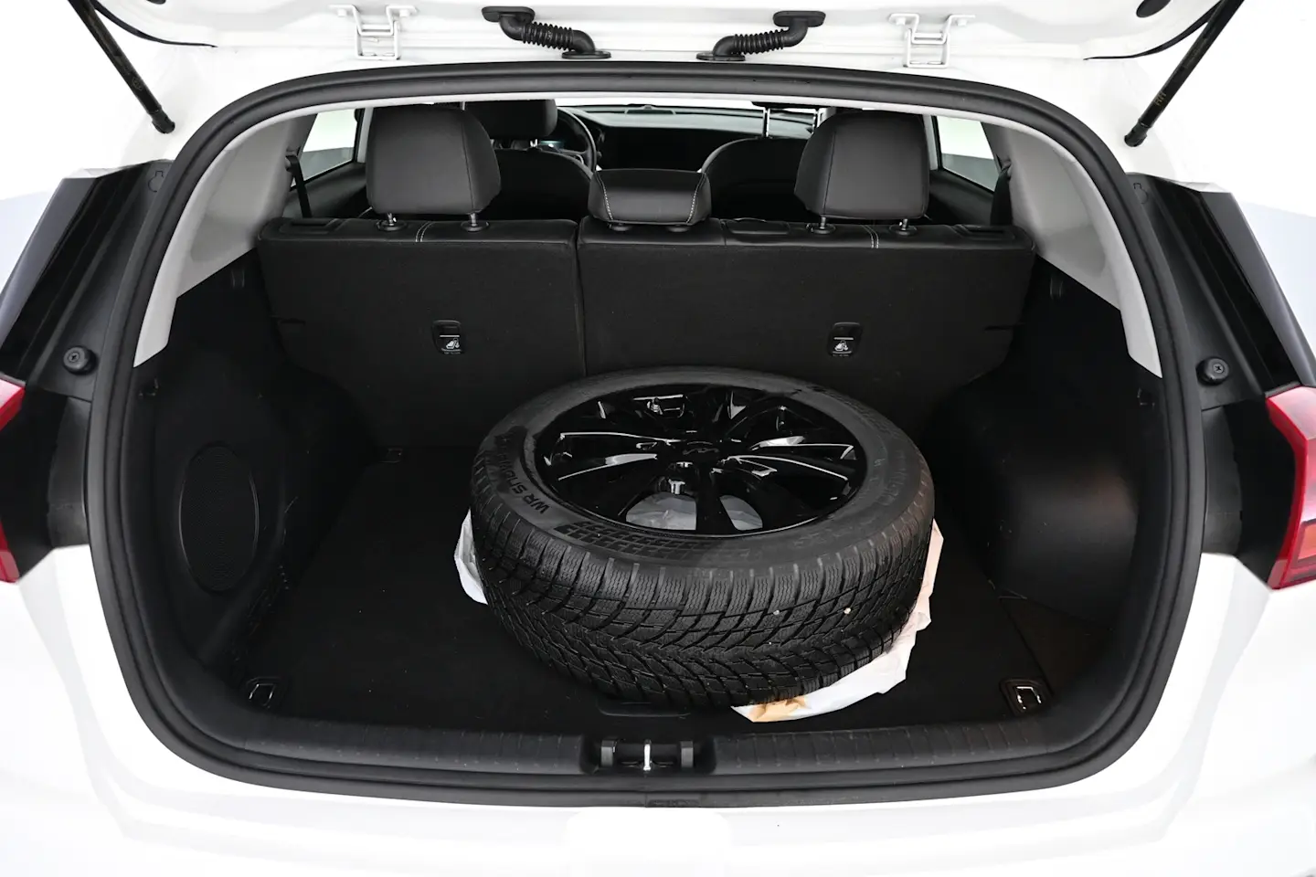 Car Image - 7DX74ZSvRXIo8tsaxgwY3p